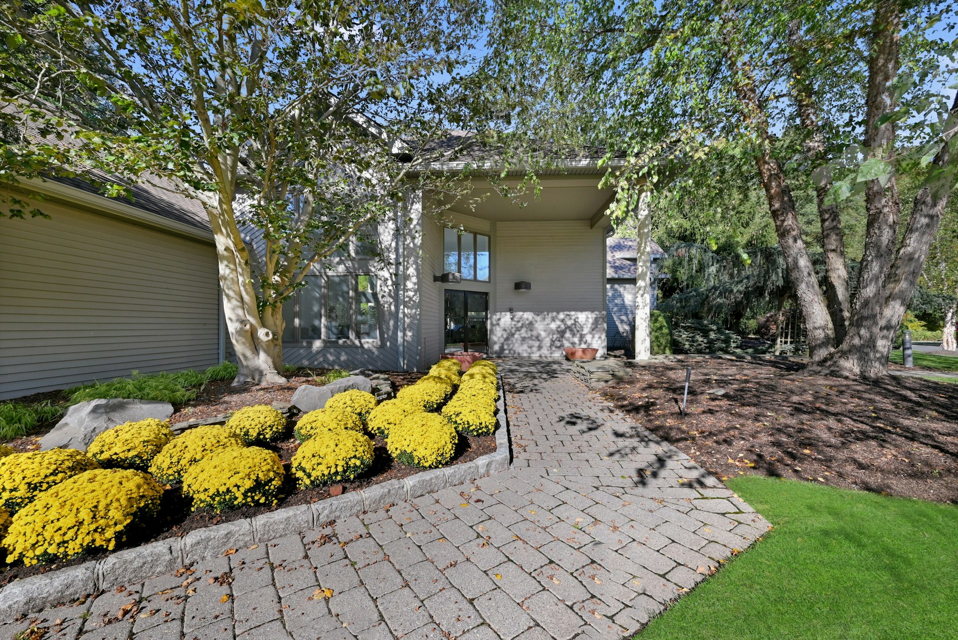 714 Holly Ct Unit# 714