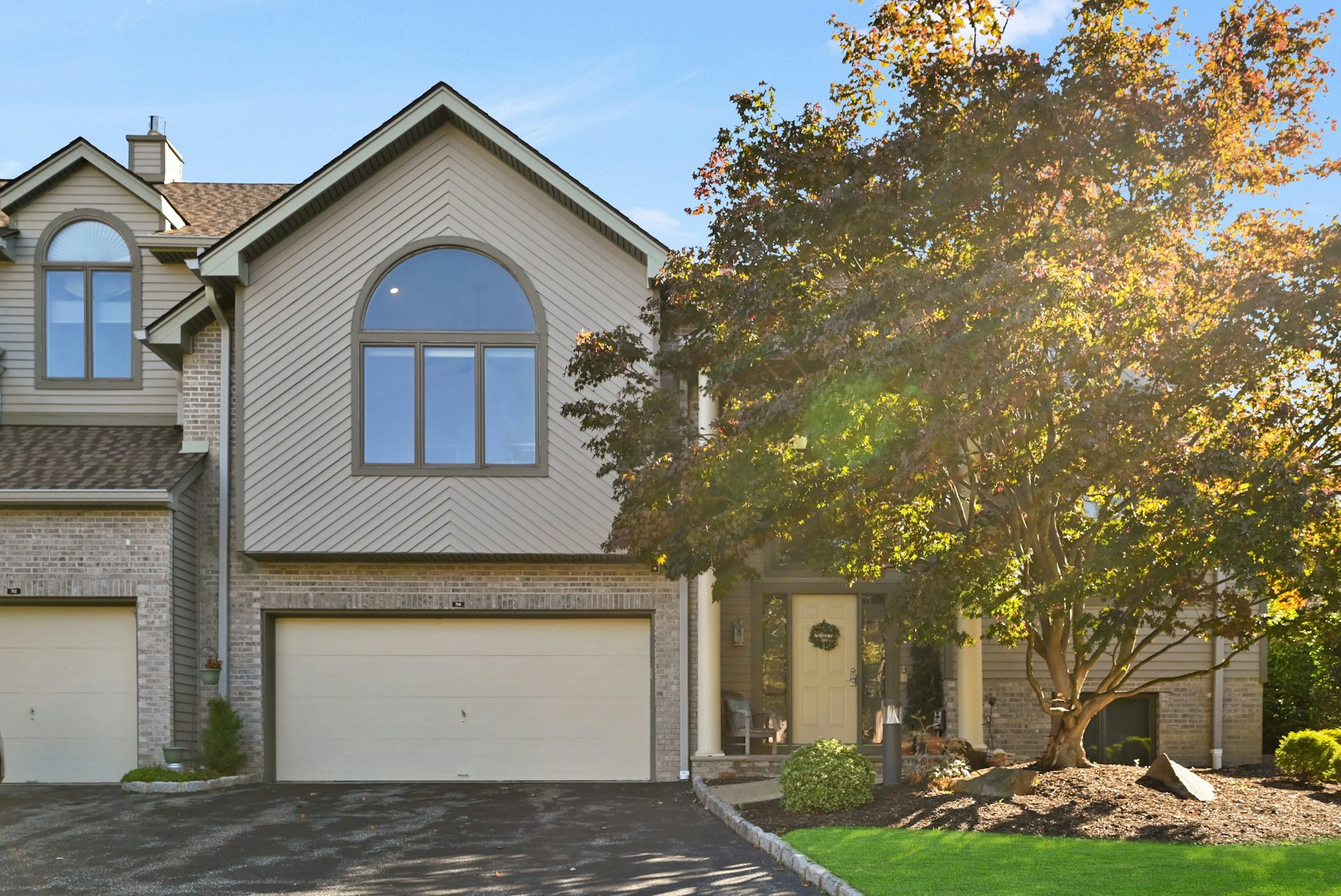 714 Holly Ct Unit# 714