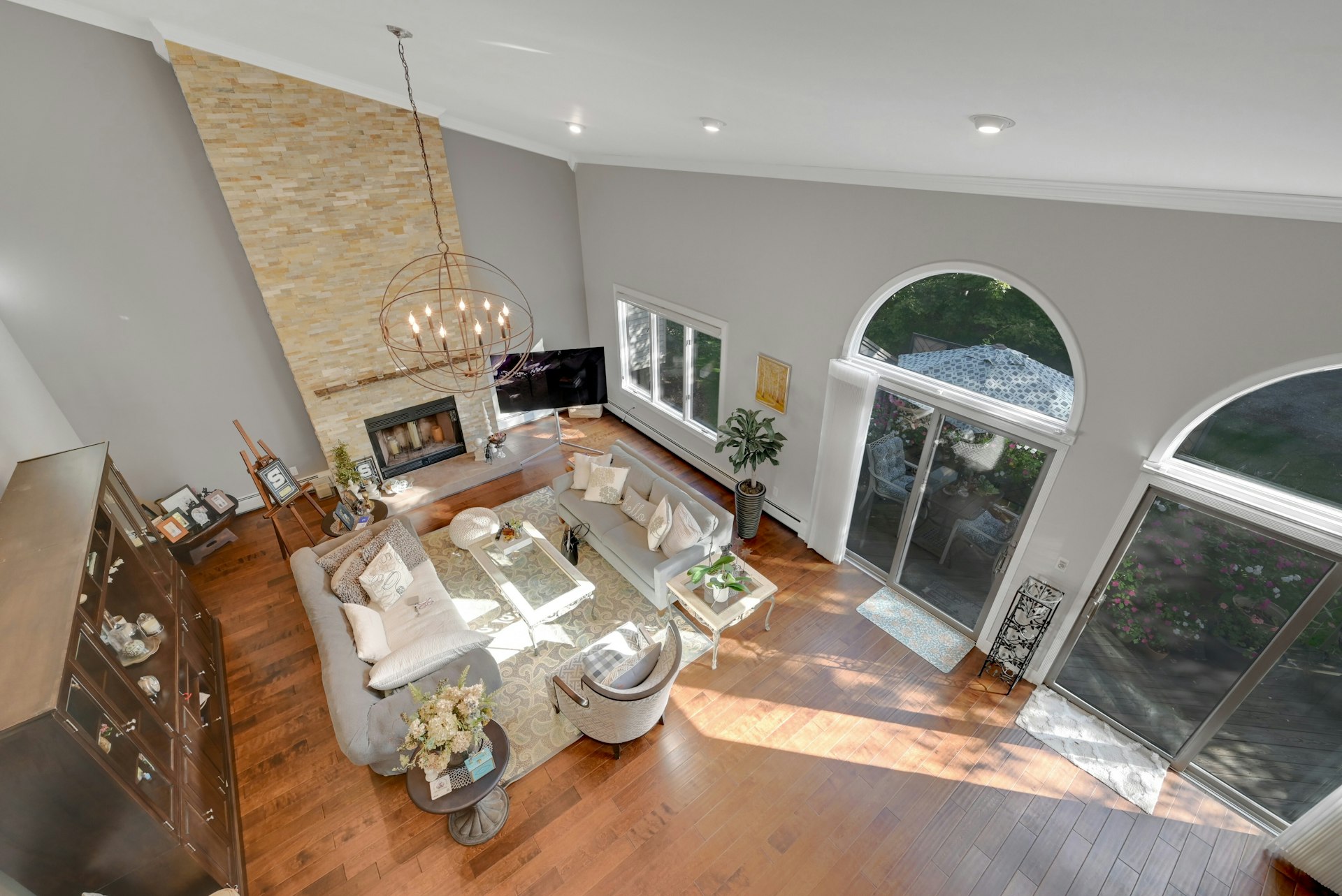 714 Holly Ct Unit# 714