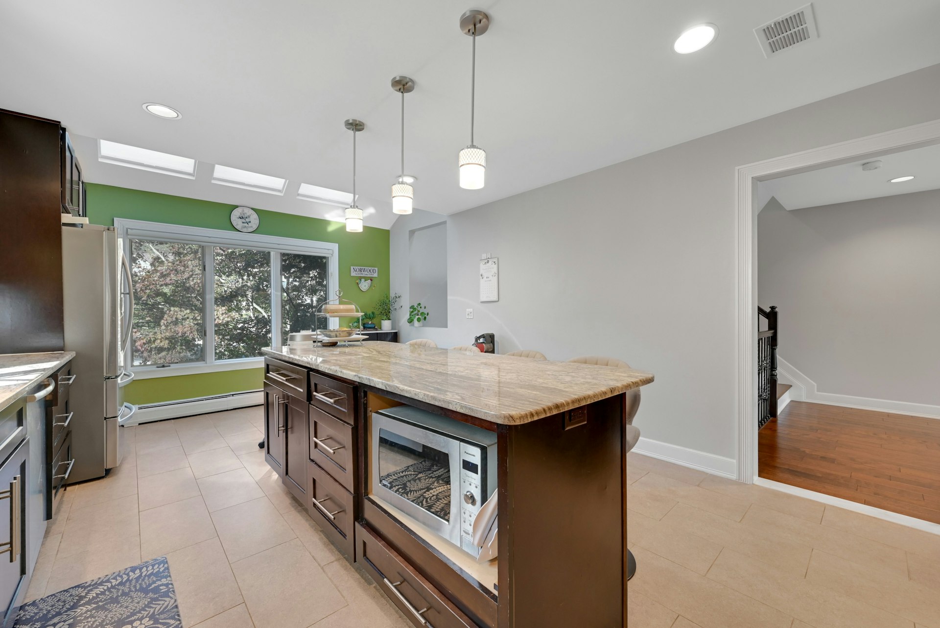 714 Holly Ct Unit# 714