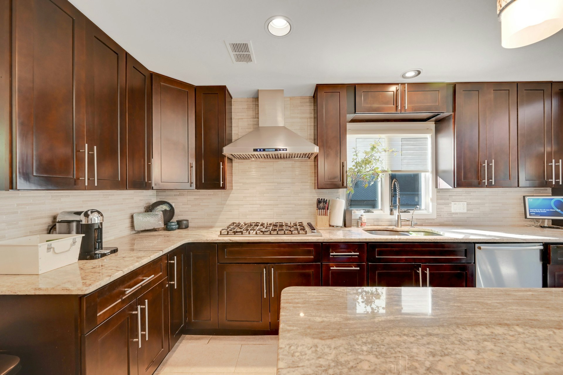 714 Holly Ct Unit# 714