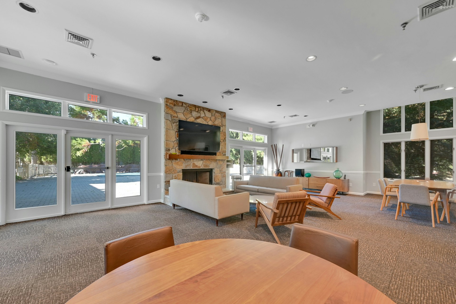 714 Holly Ct Unit# 714