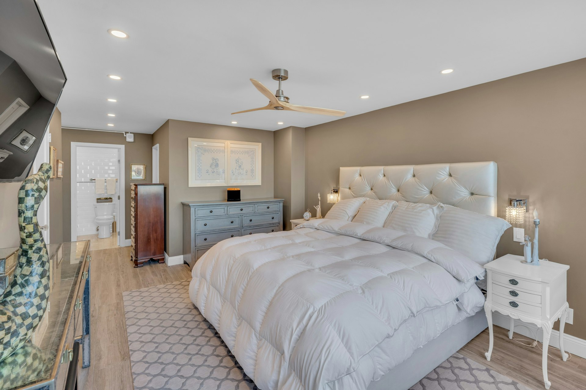 1600 Parker Avenue #27G 