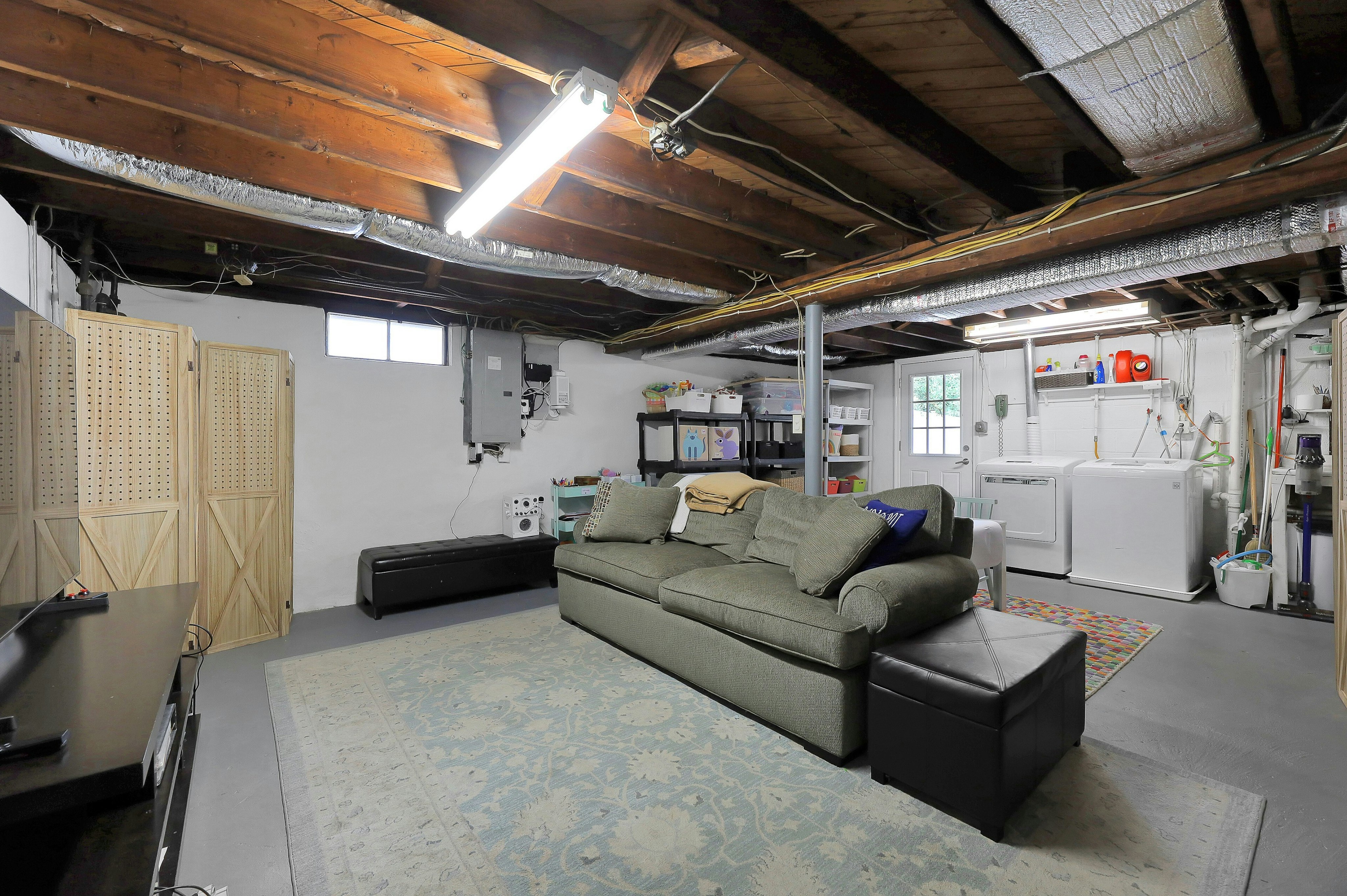 488 Baxter Avenue 