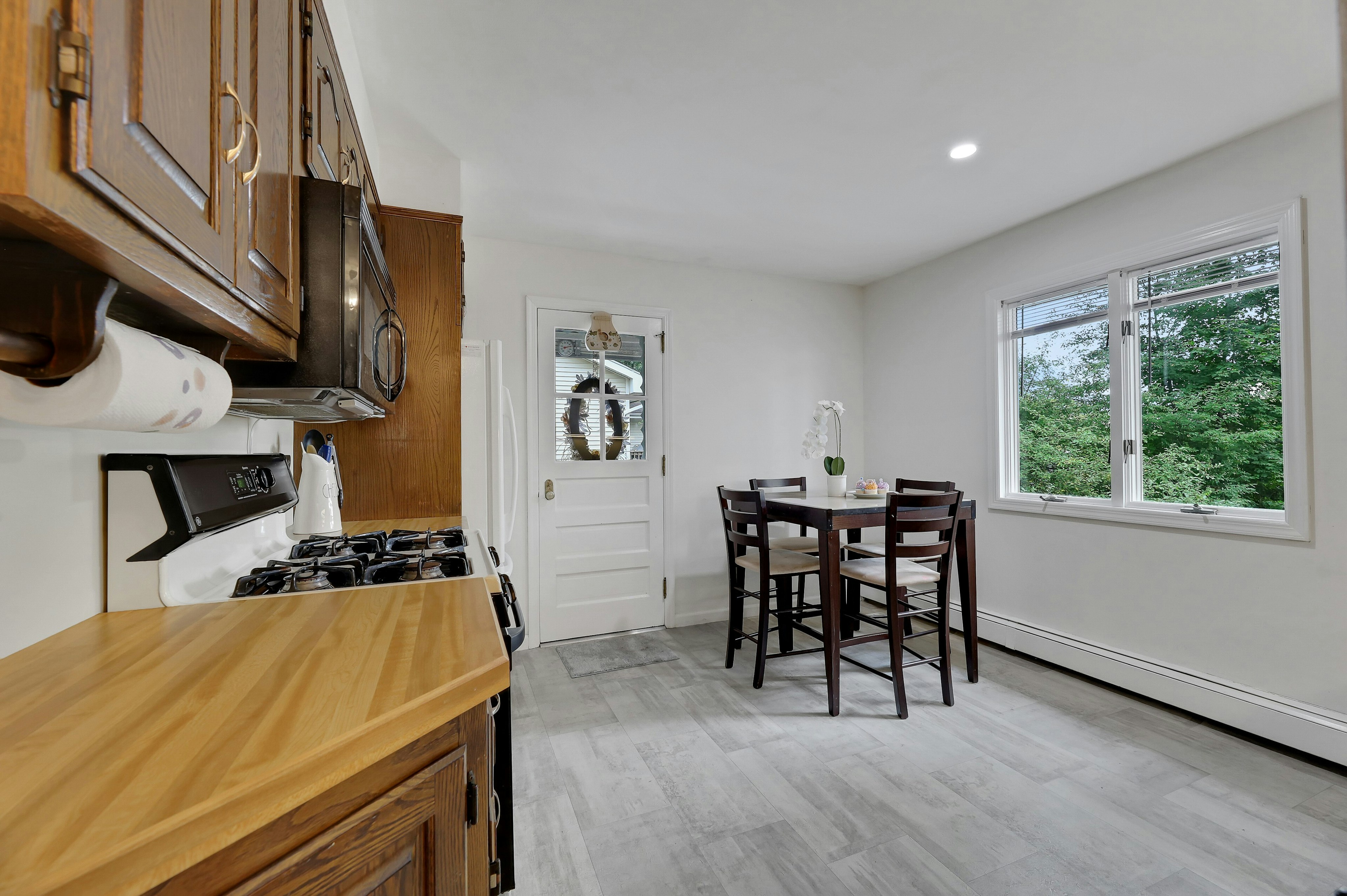 488 Baxter Avenue 