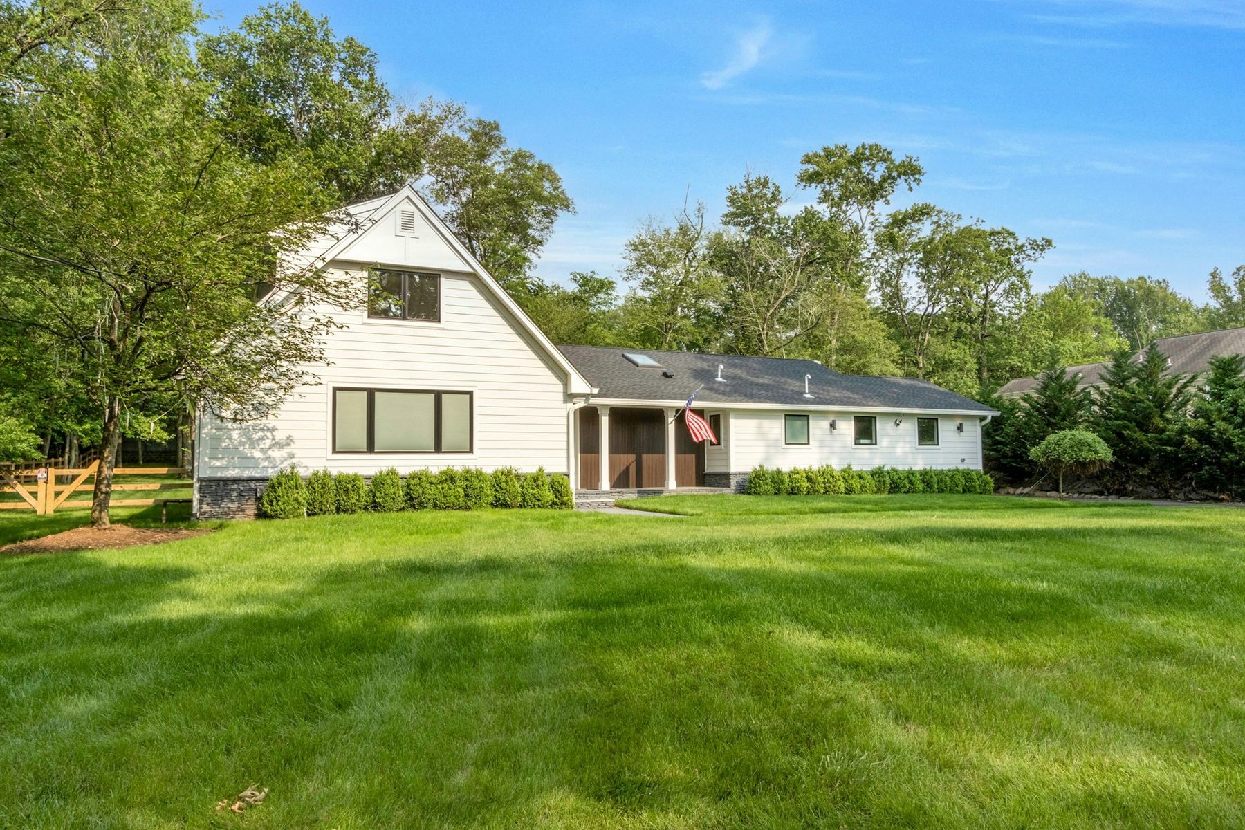 14 Rambling Brook Road 