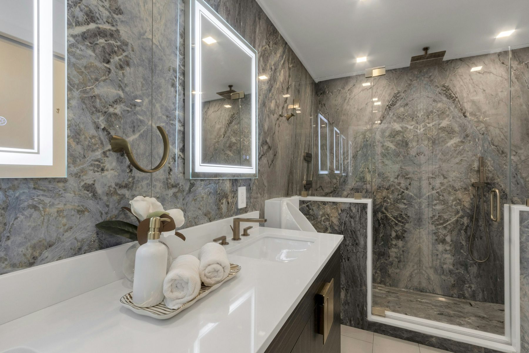 14 Rambling Brook Road 