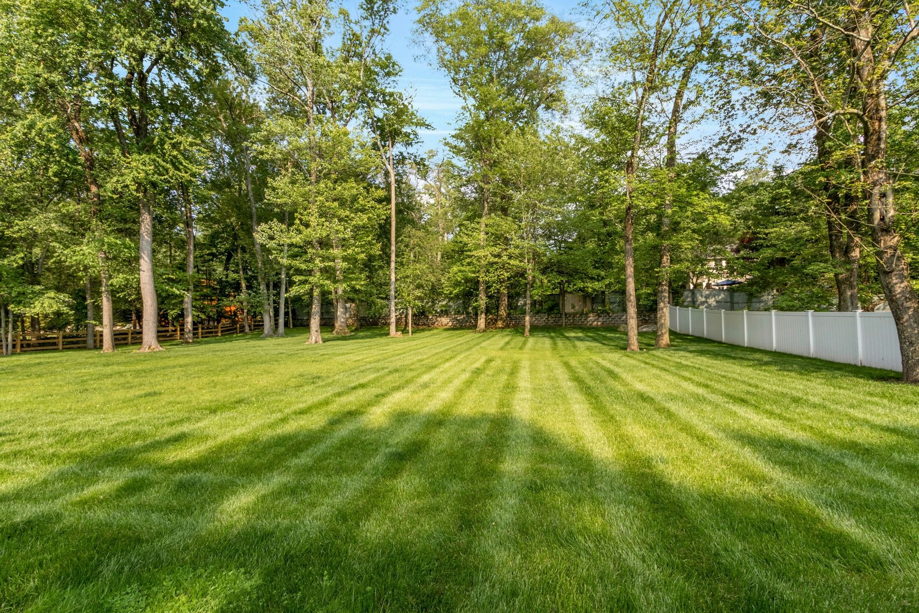 14 Rambling Brook Road 