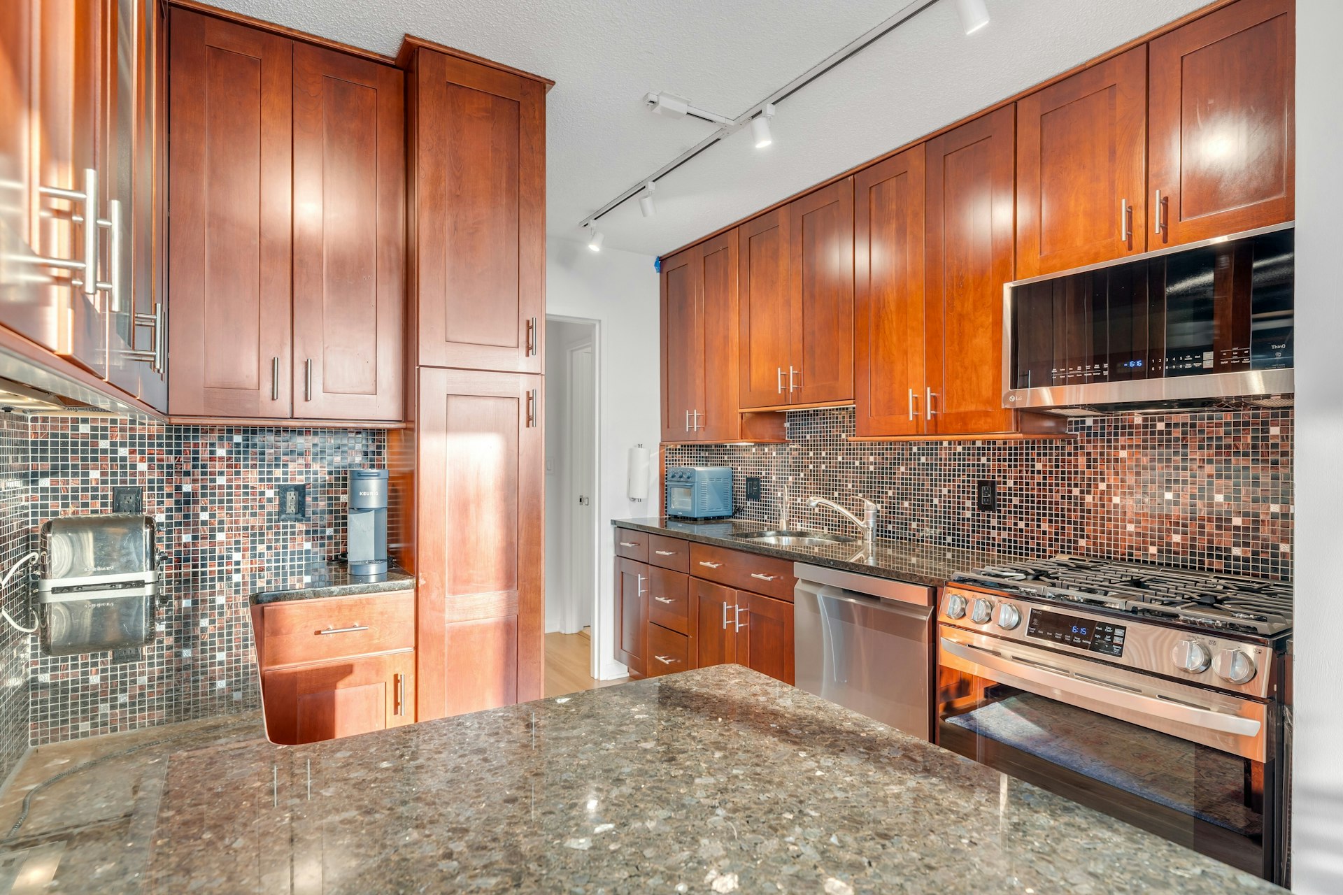 1600 Parker Avenue #28J 