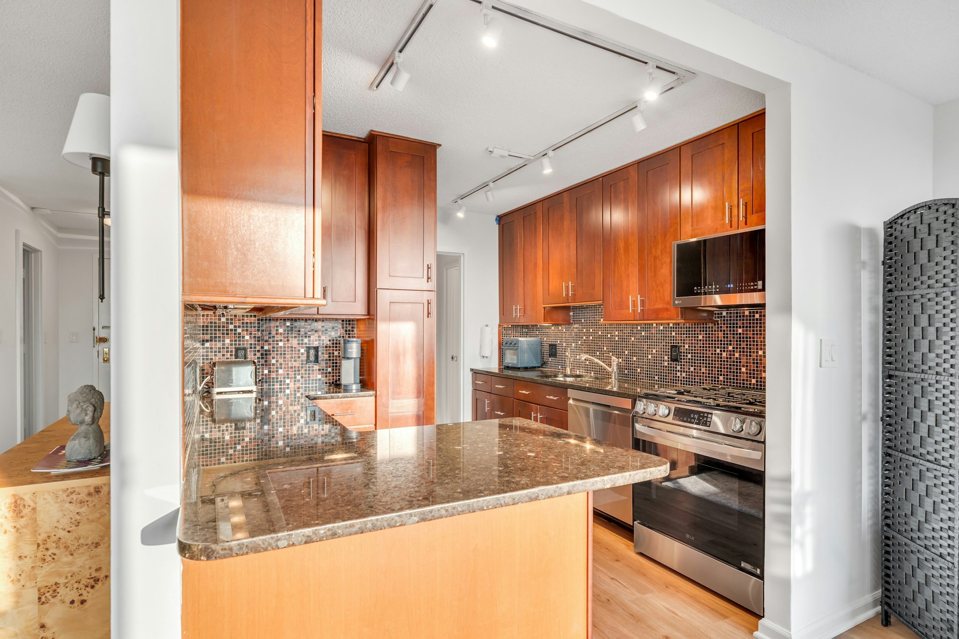 1600 Parker Avenue #28J 