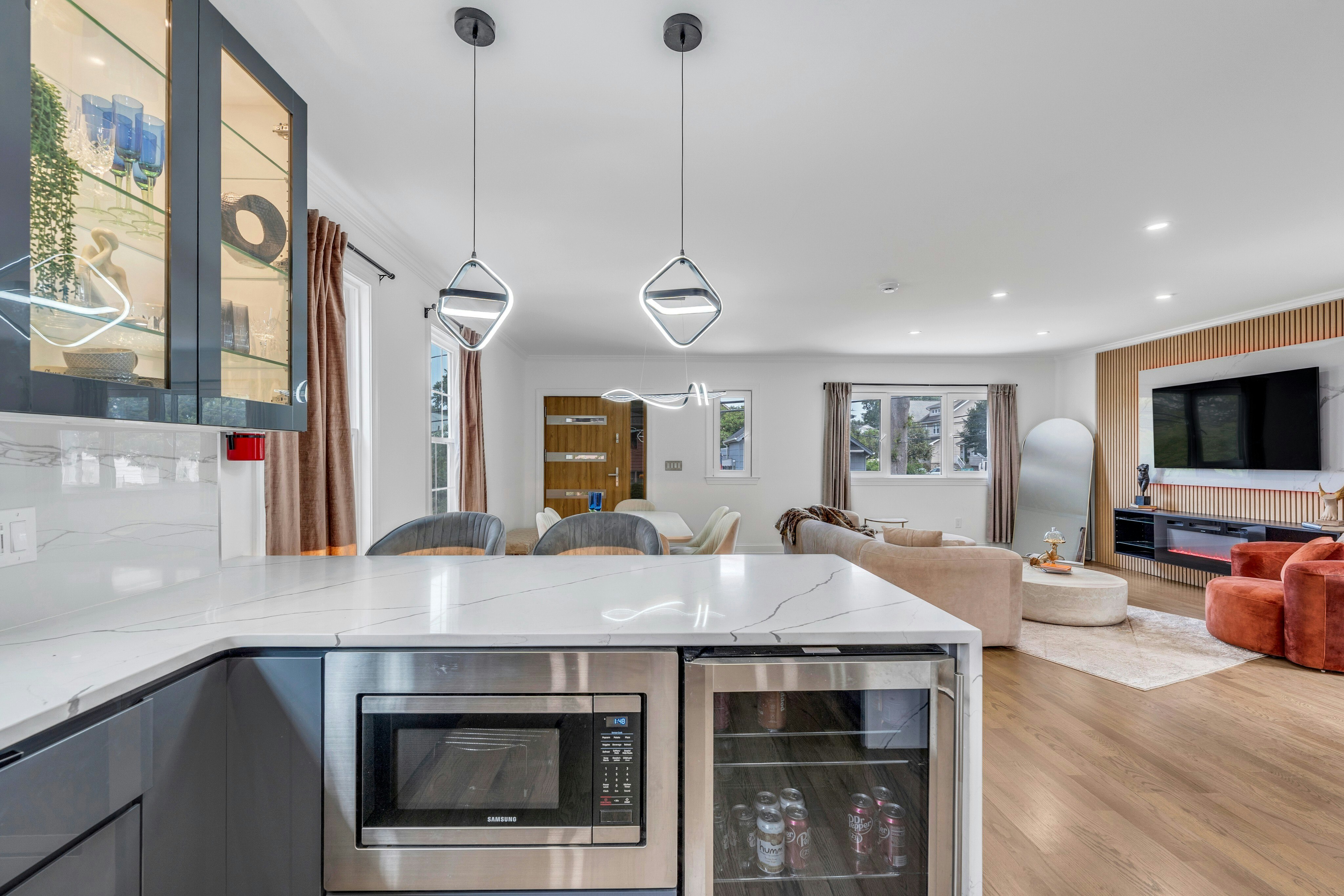 416 Kingsland Avenue 