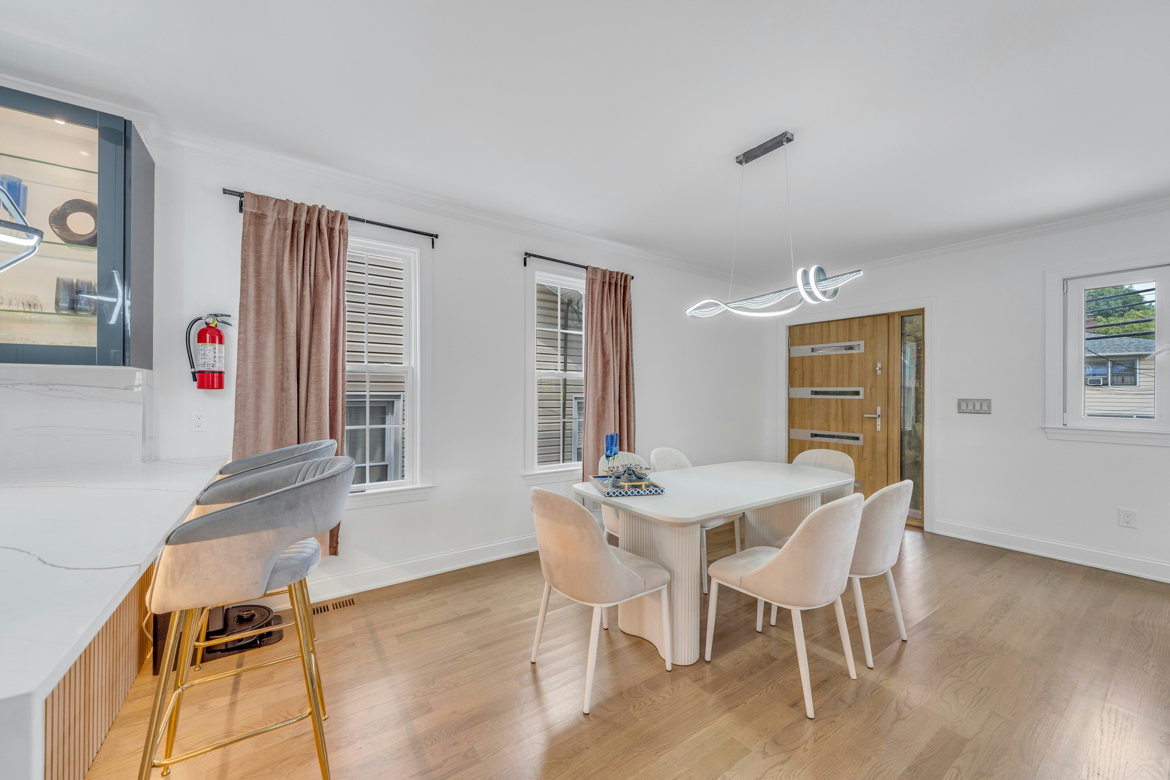 416 Kingsland Avenue 