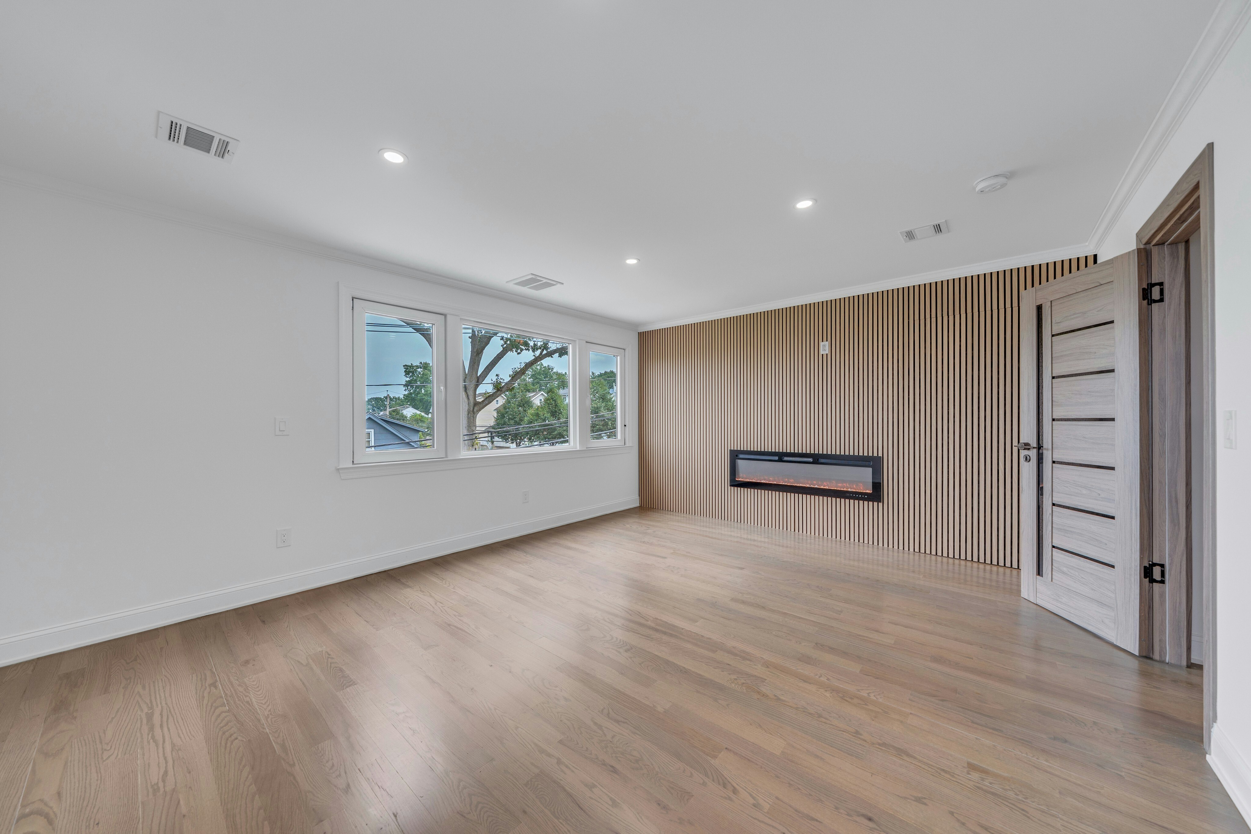 416 Kingsland Avenue 