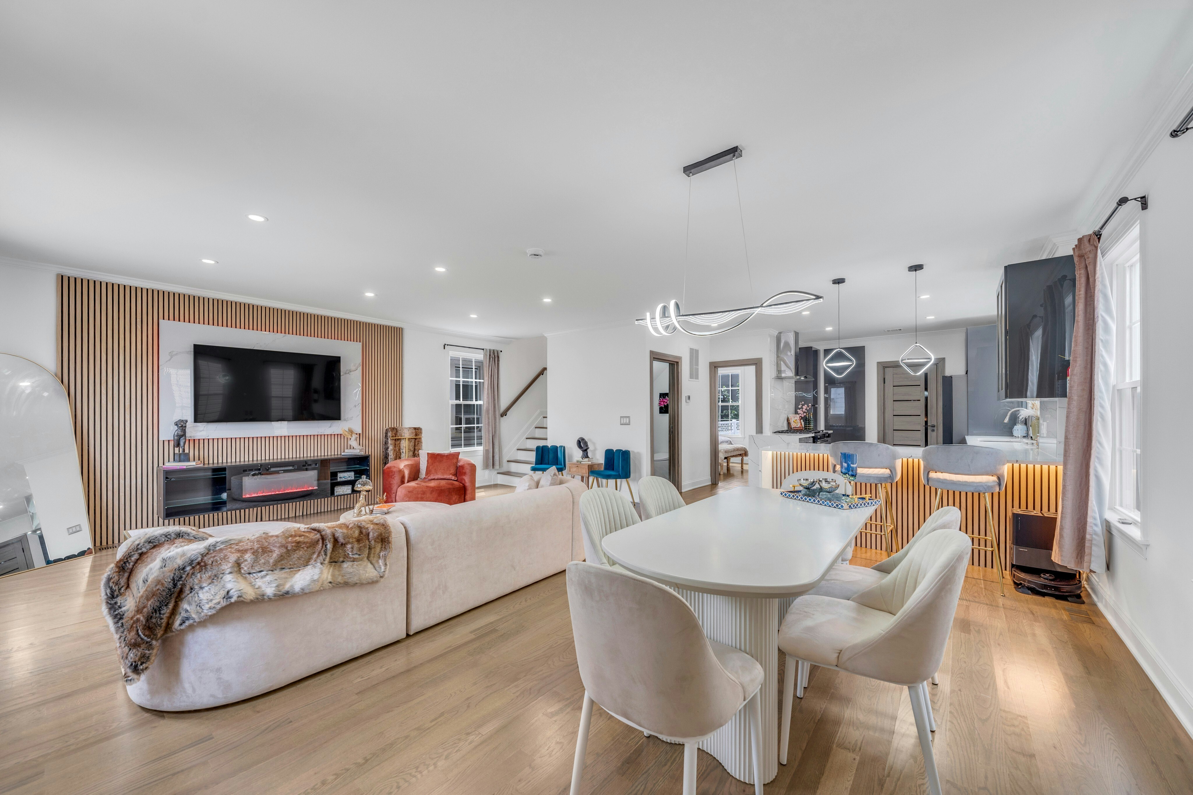 416 Kingsland Avenue 