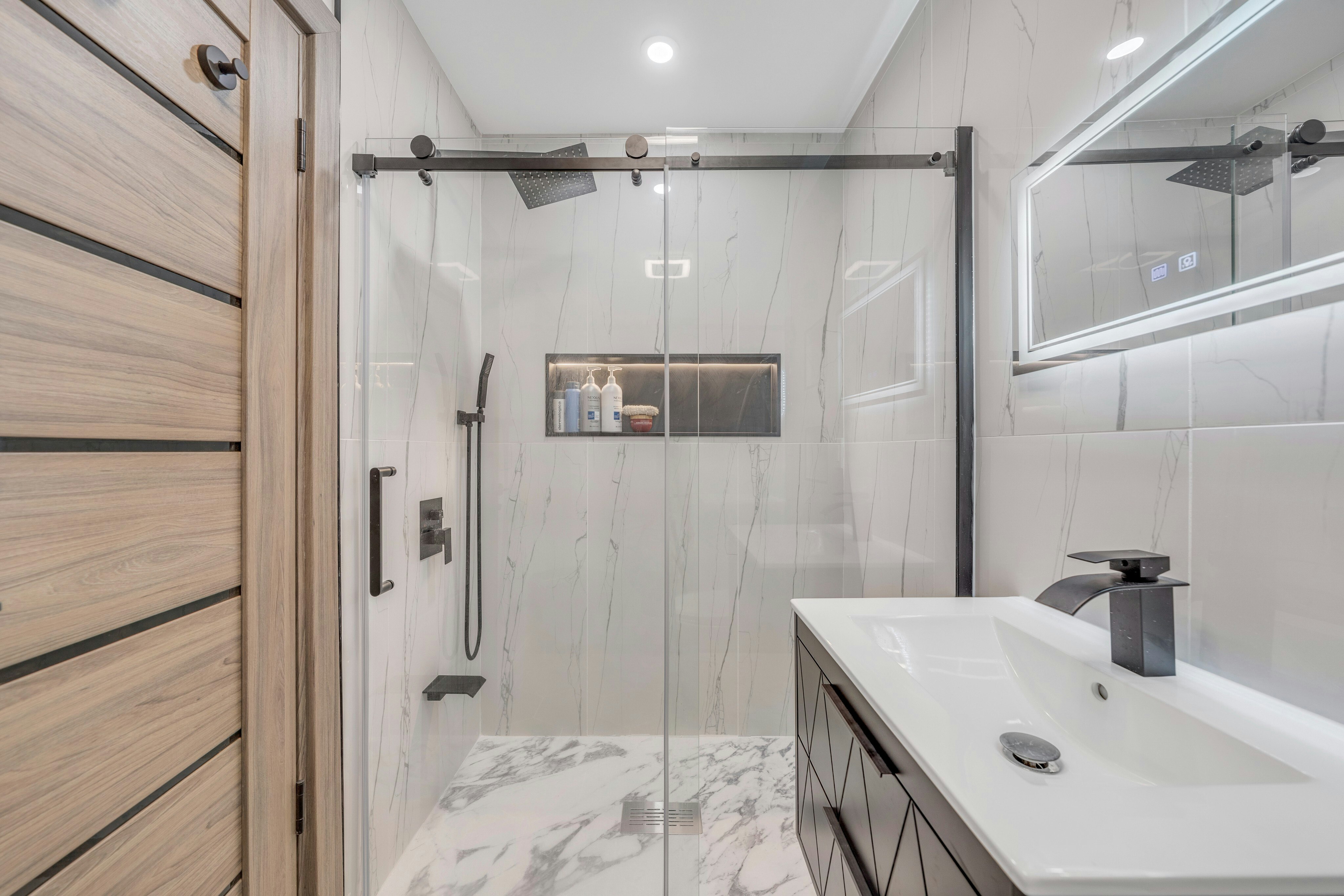 416 Kingsland Avenue 