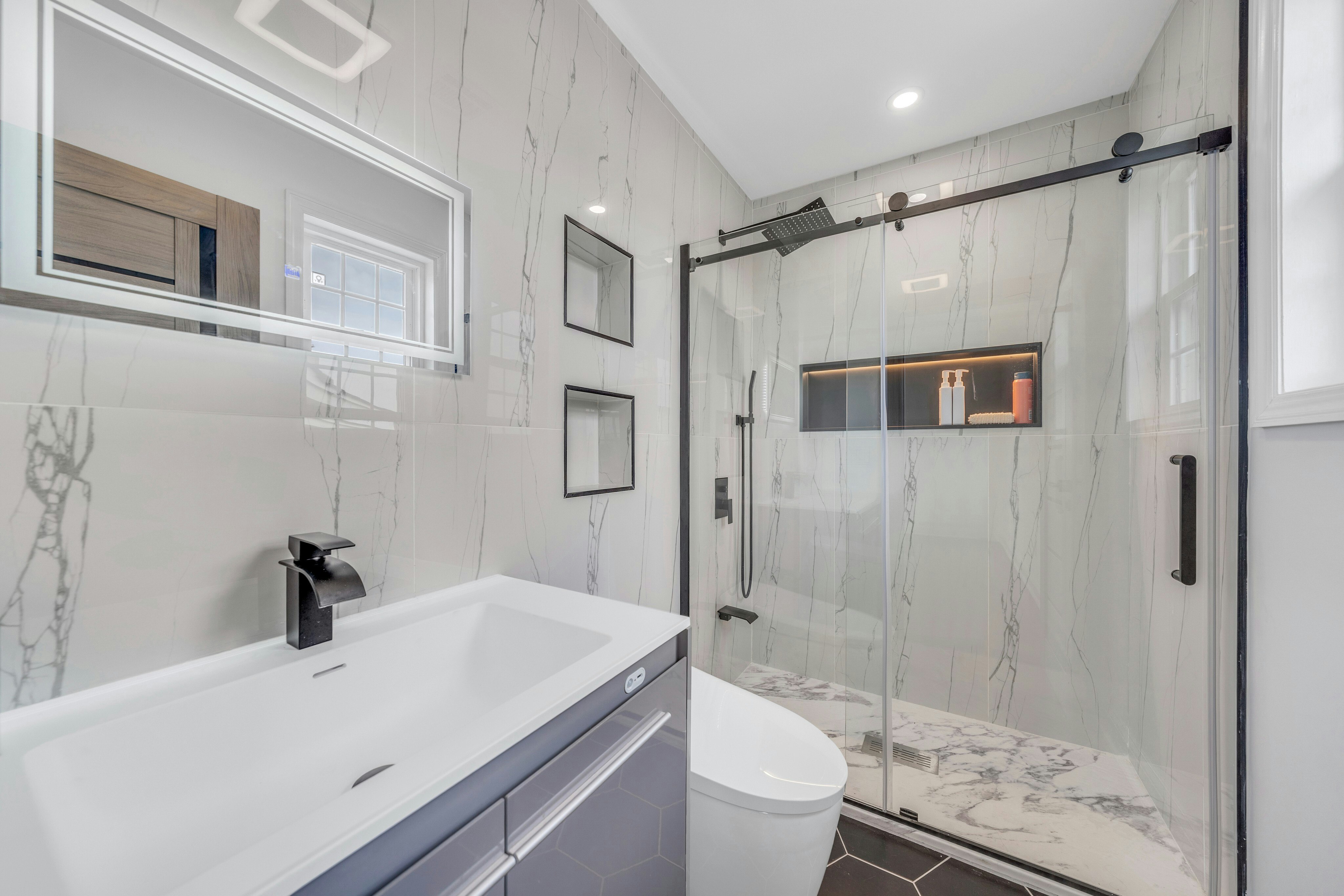 416 Kingsland Avenue 