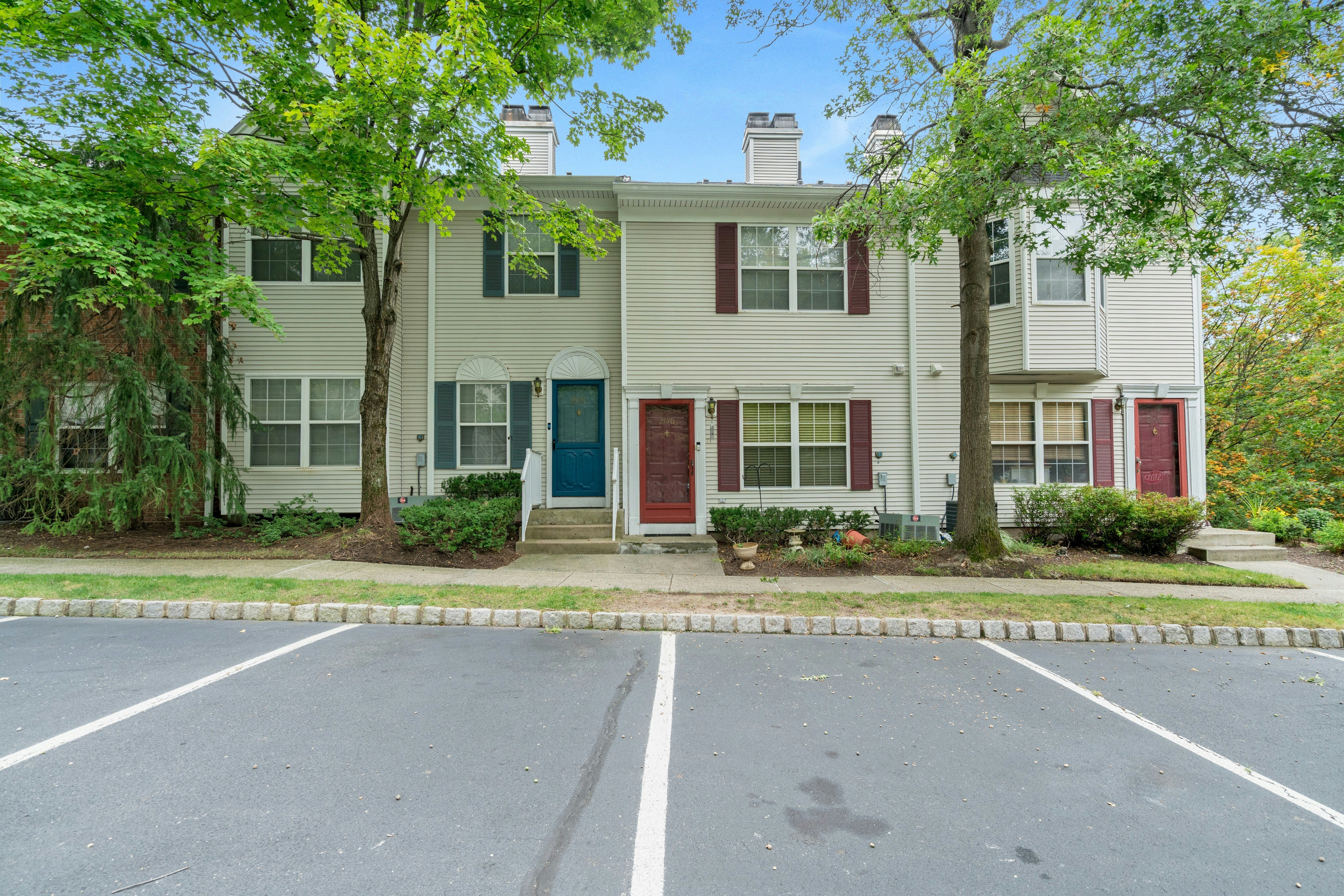 2170 Kent Court 