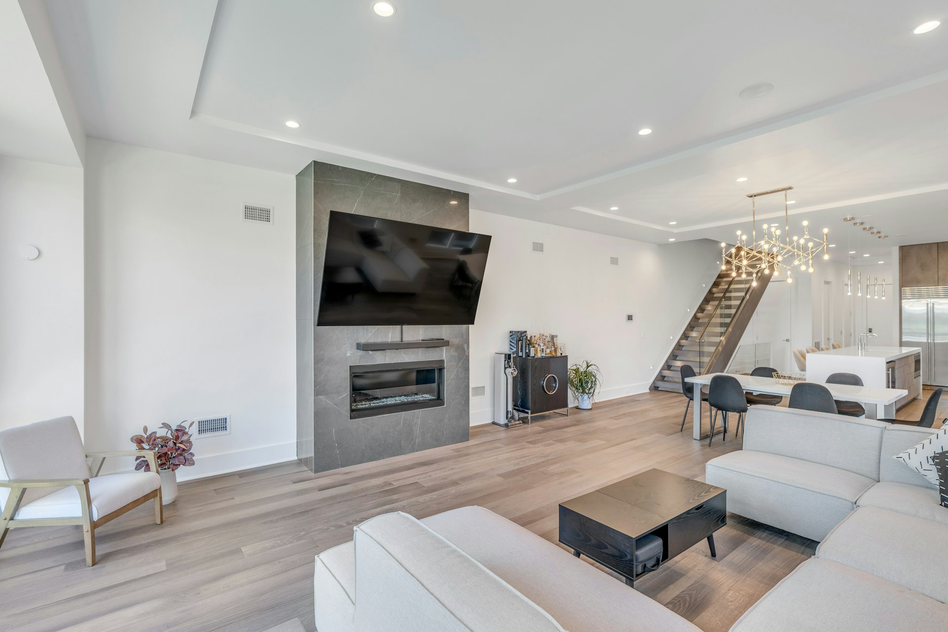 1238 River Road Unit #B