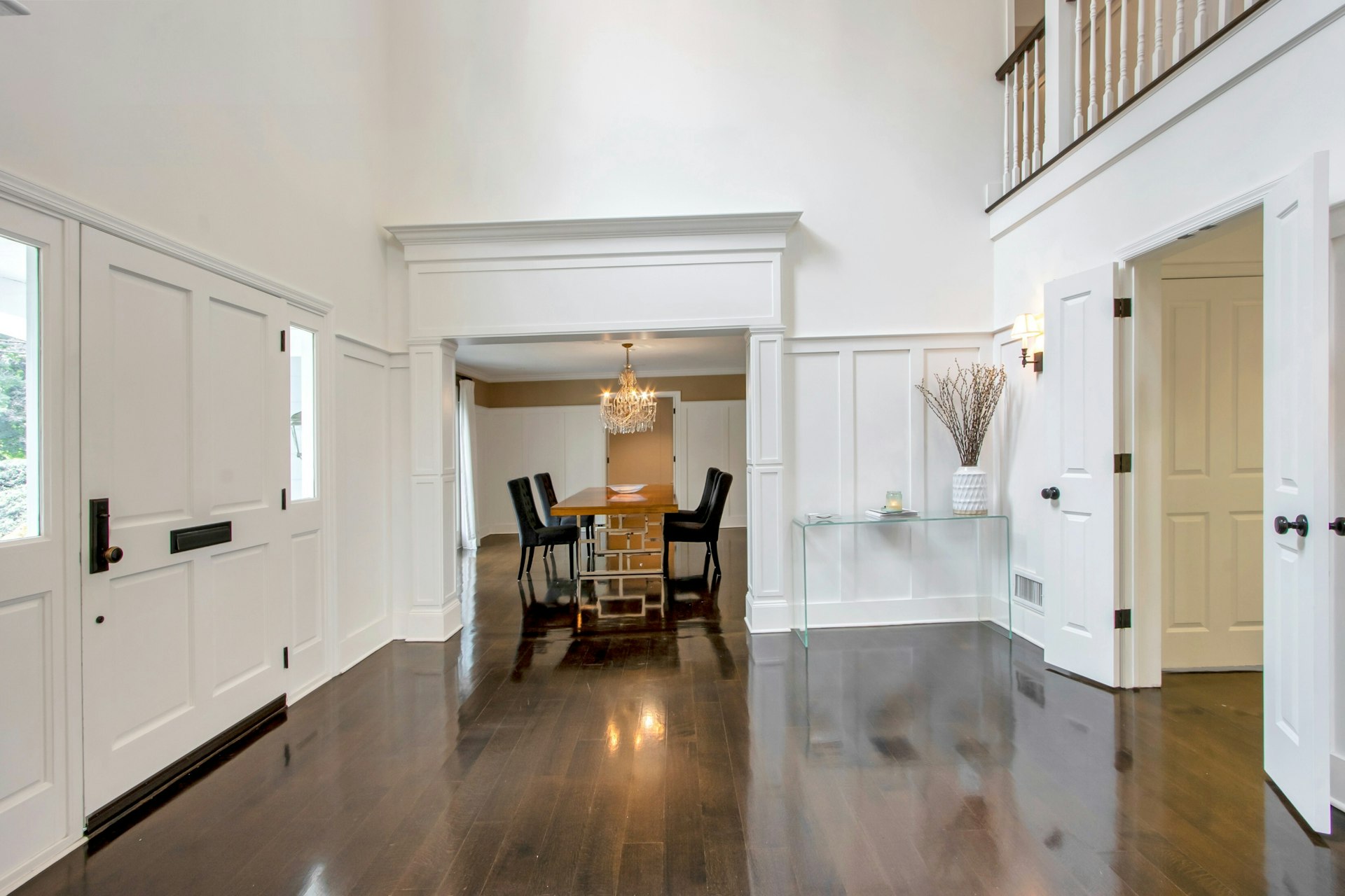 5 Leslie Place