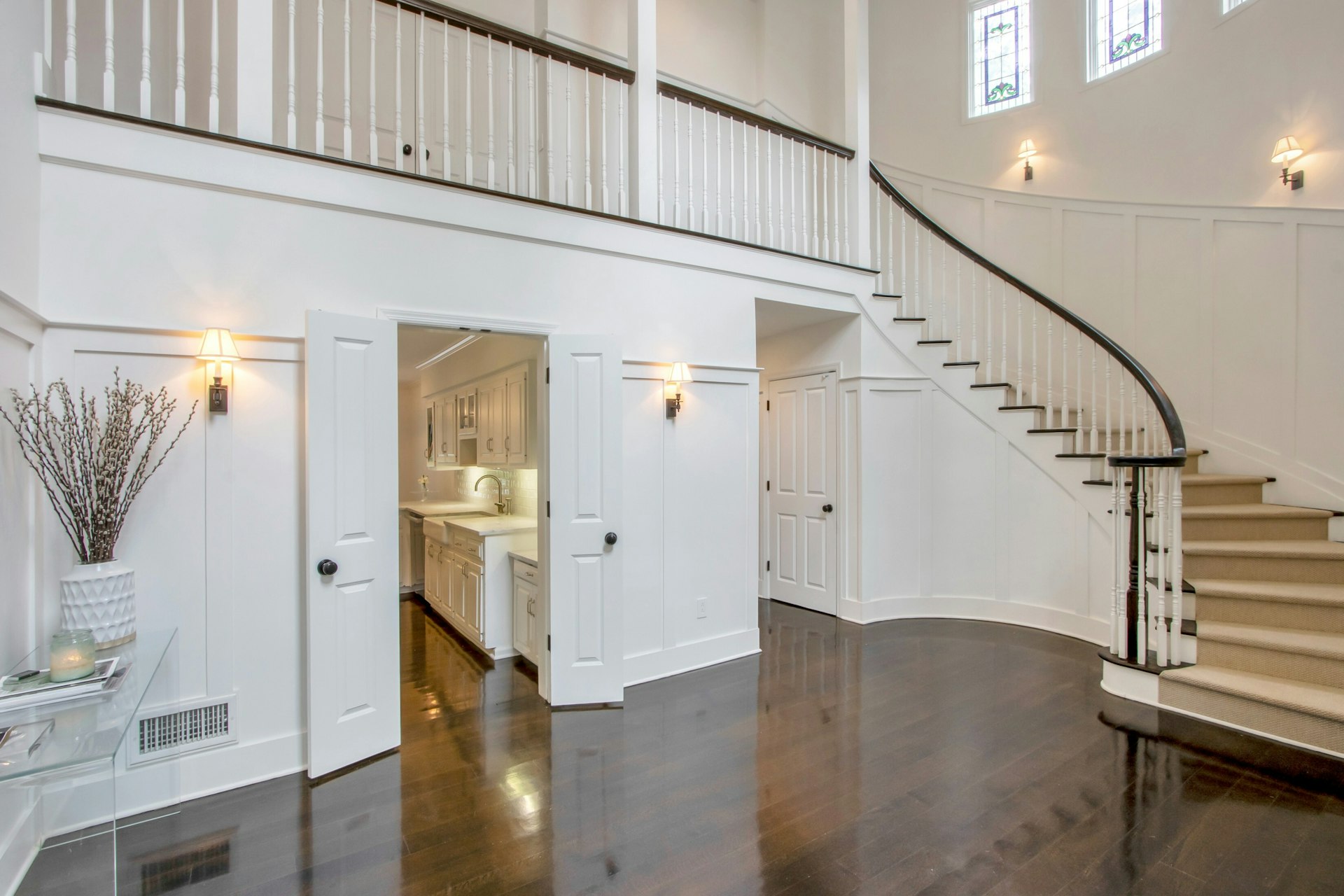 5 Leslie Place