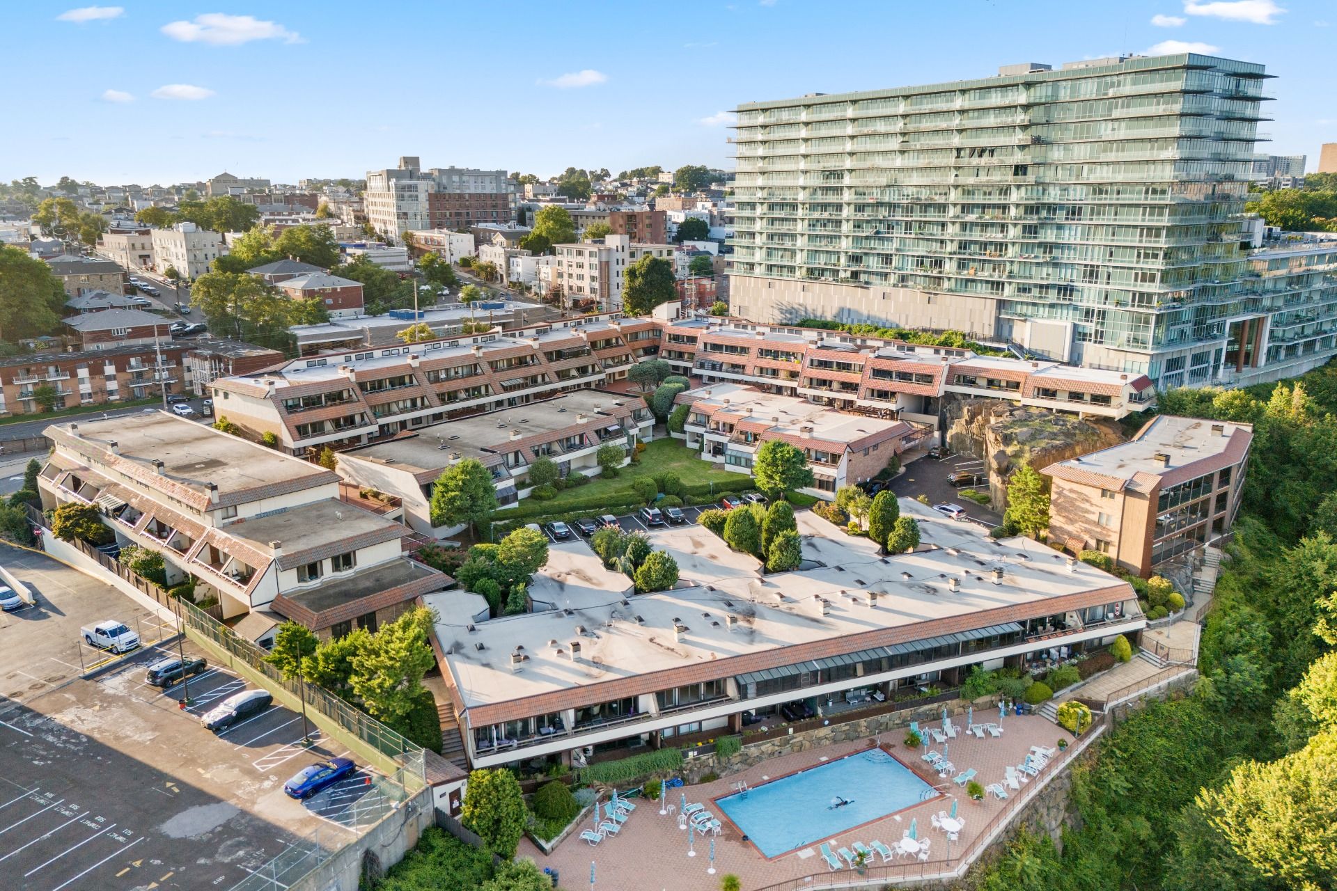 300 Gorge Road Unit 8