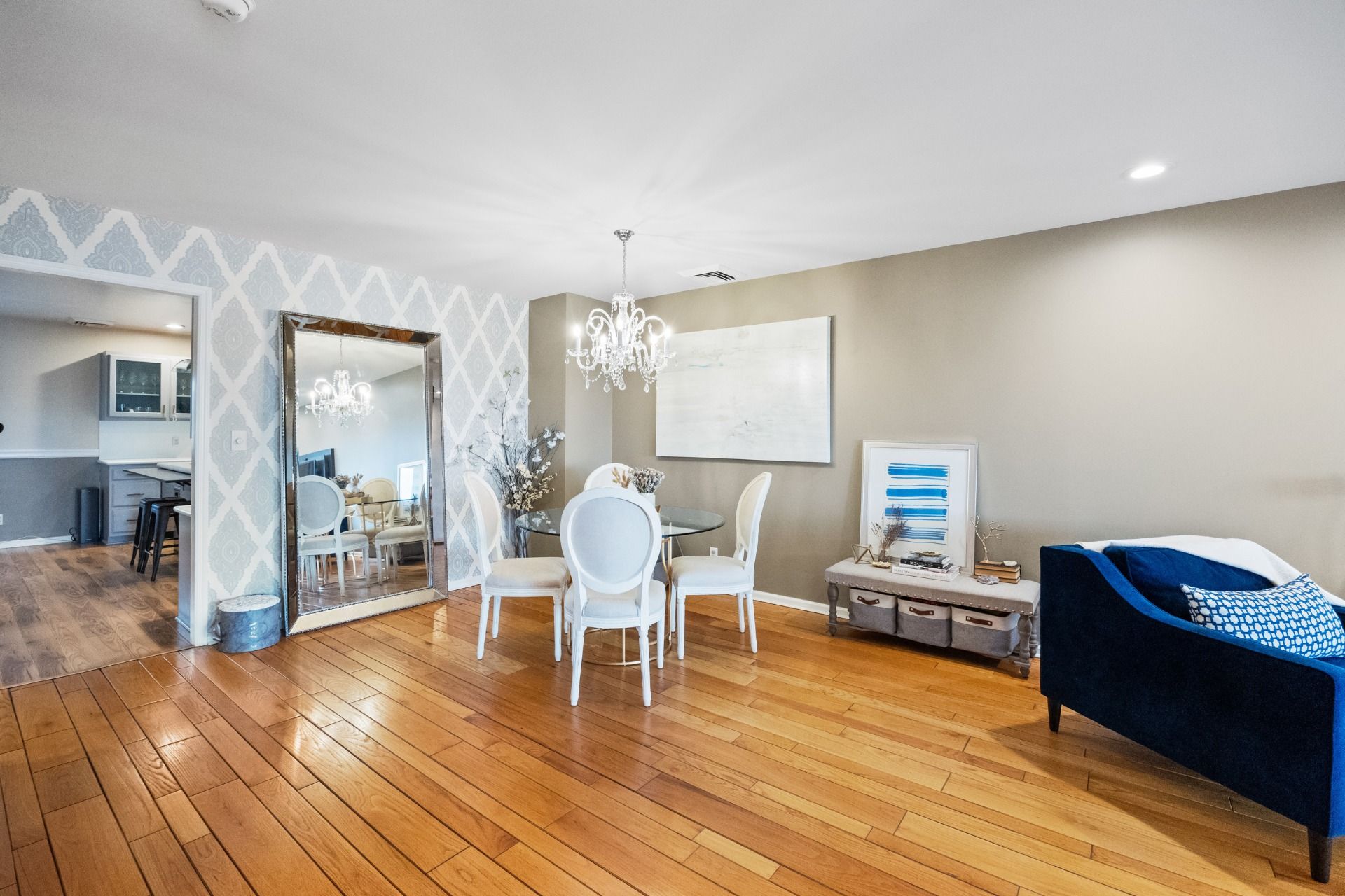 300 Gorge Road Unit 8