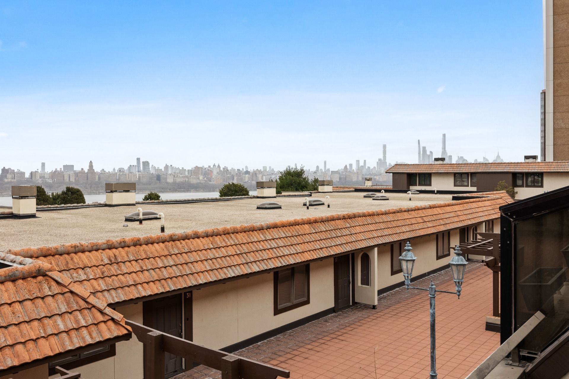 300 Gorge Road Unit 8