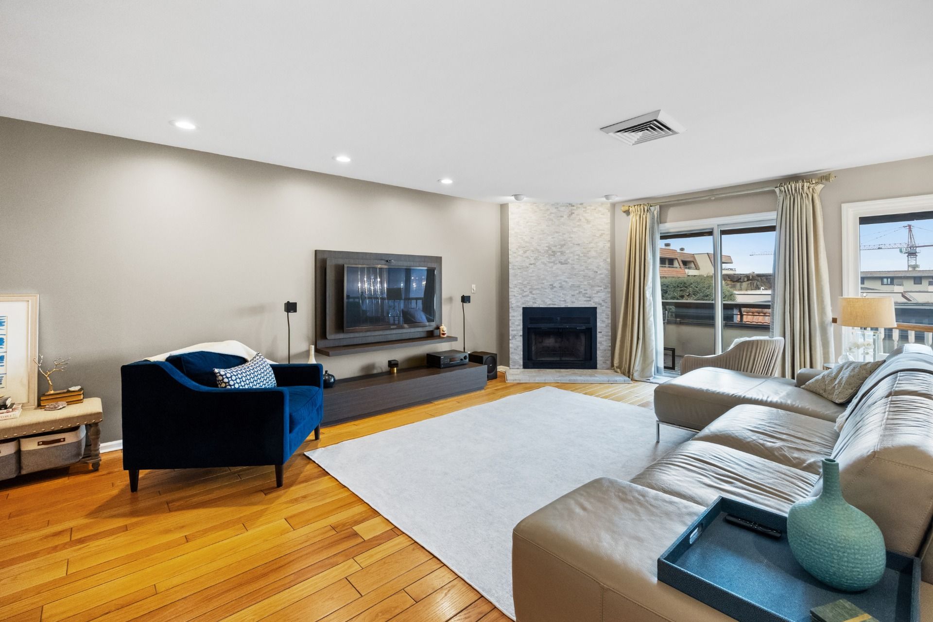 300 Gorge Road Unit 8
