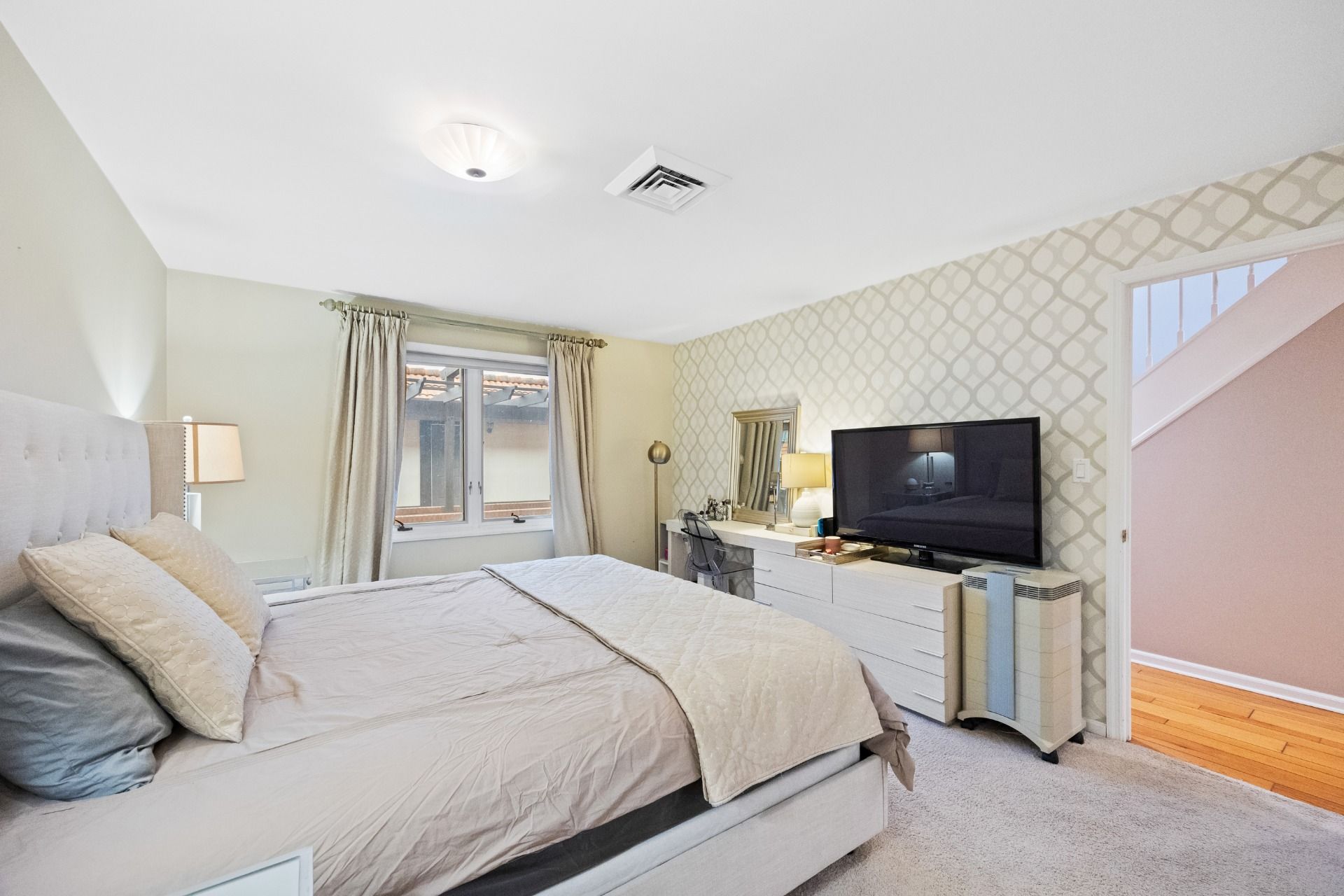 300 Gorge Road Unit 8