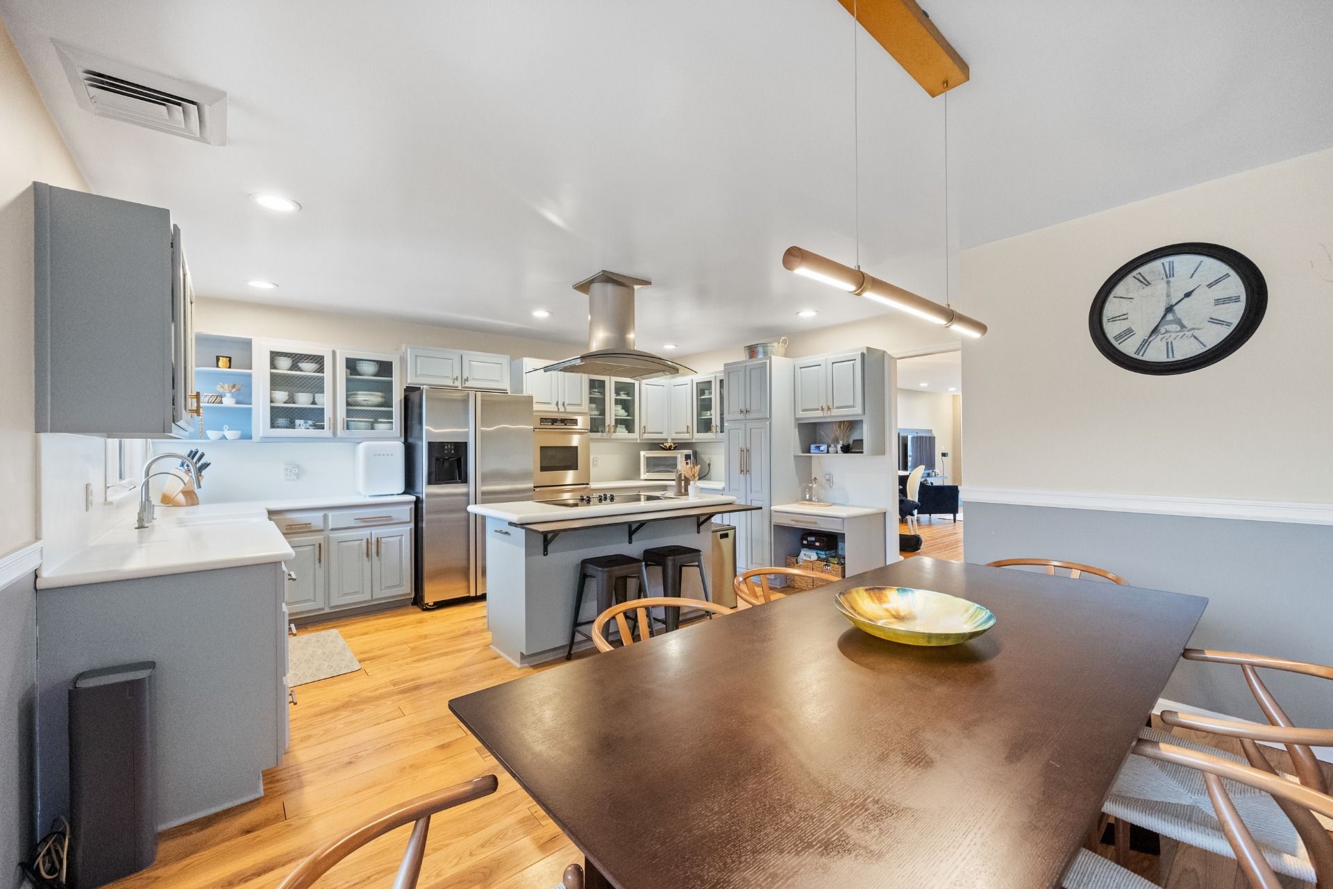 300 Gorge Road Unit 8