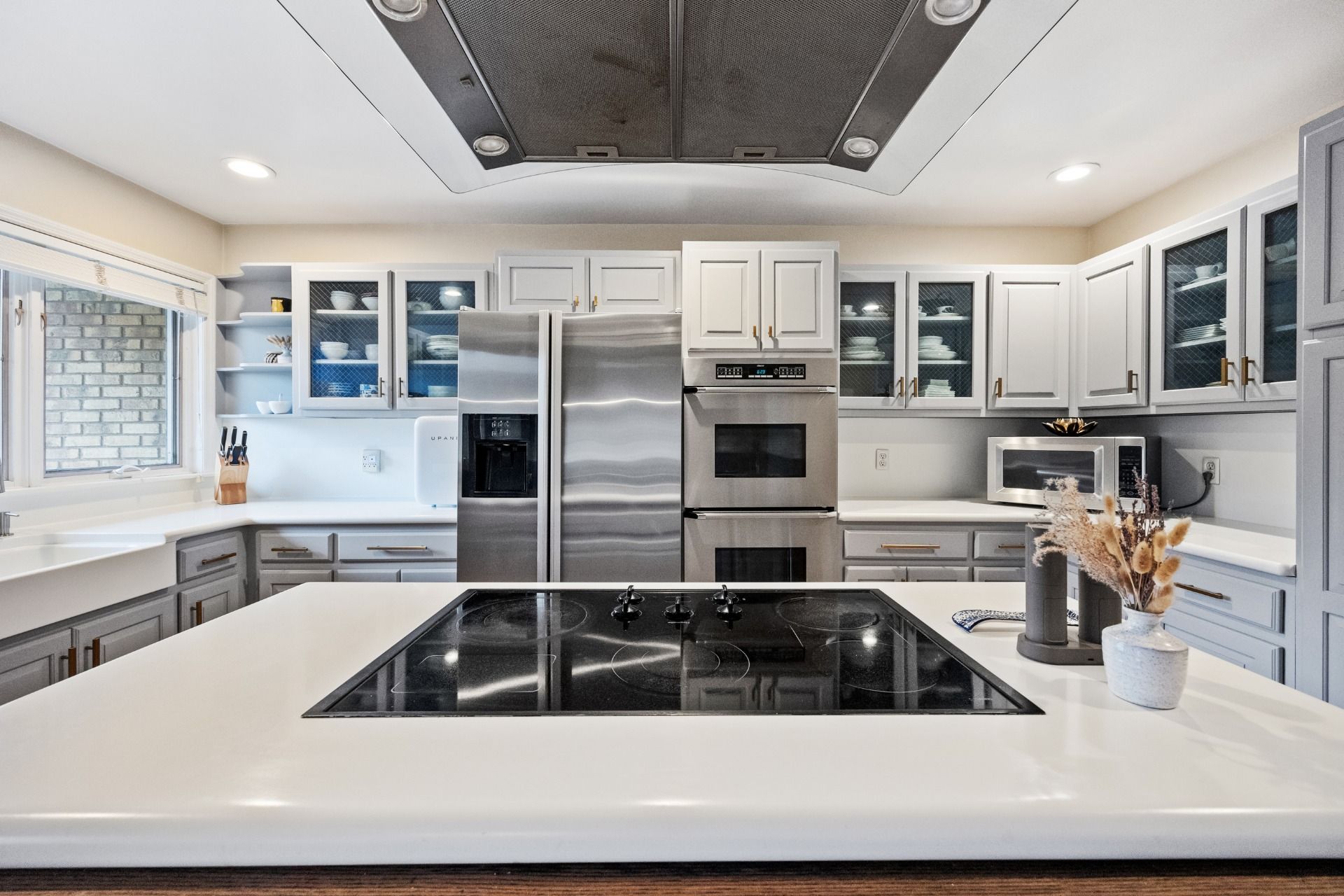 300 Gorge Road Unit 8