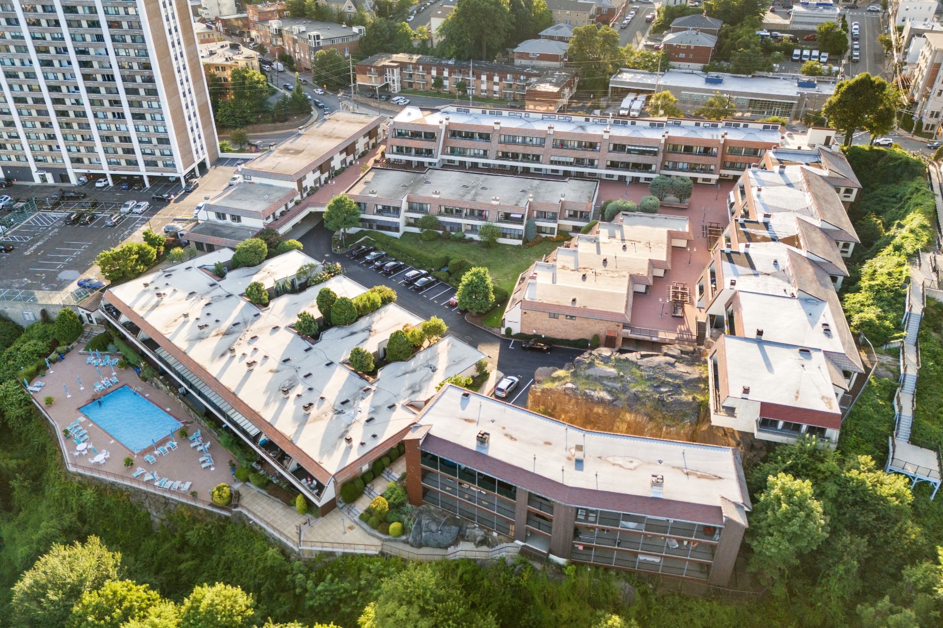 300 Gorge Road Unit 8