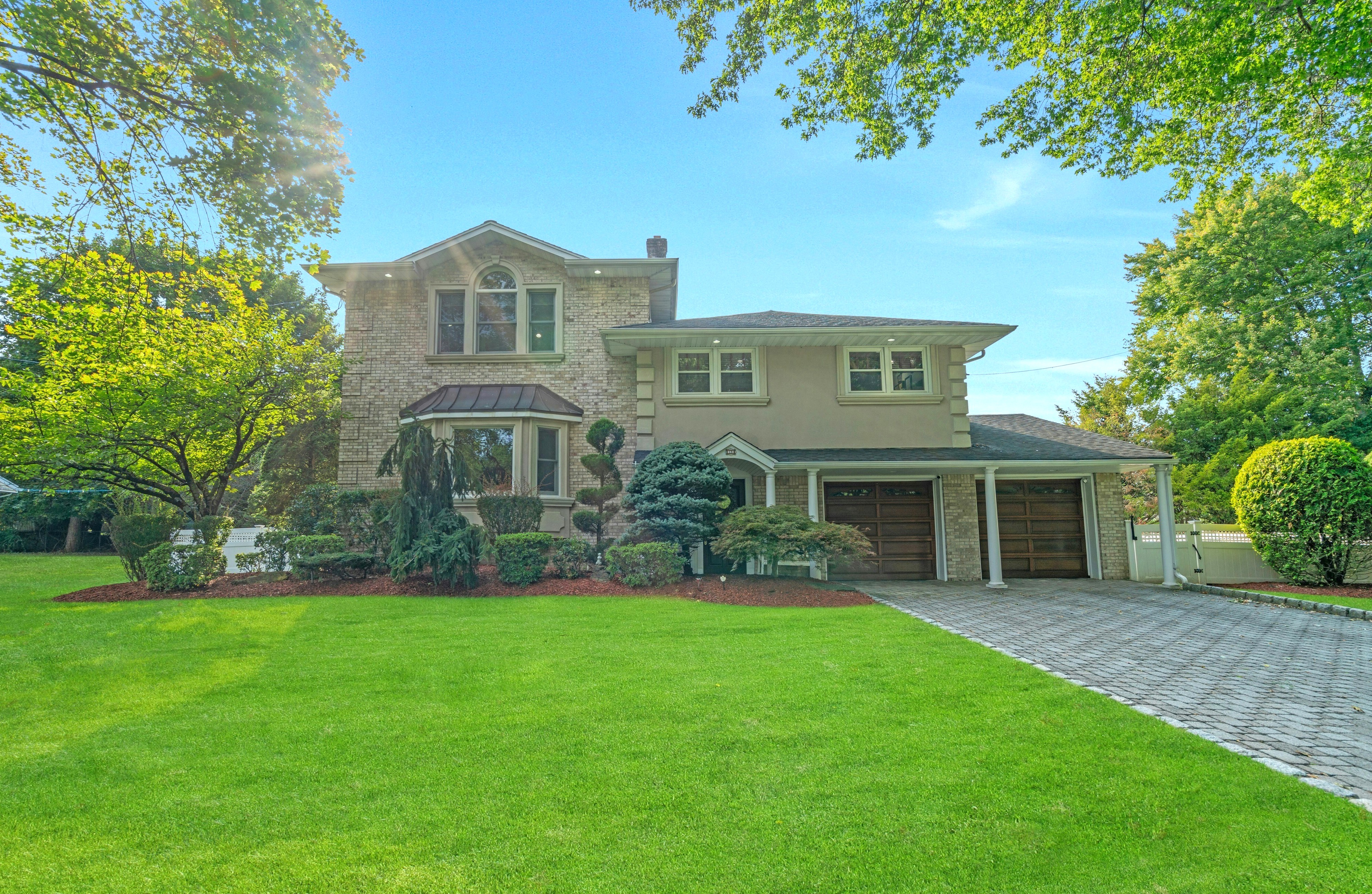 15 Burns Place 