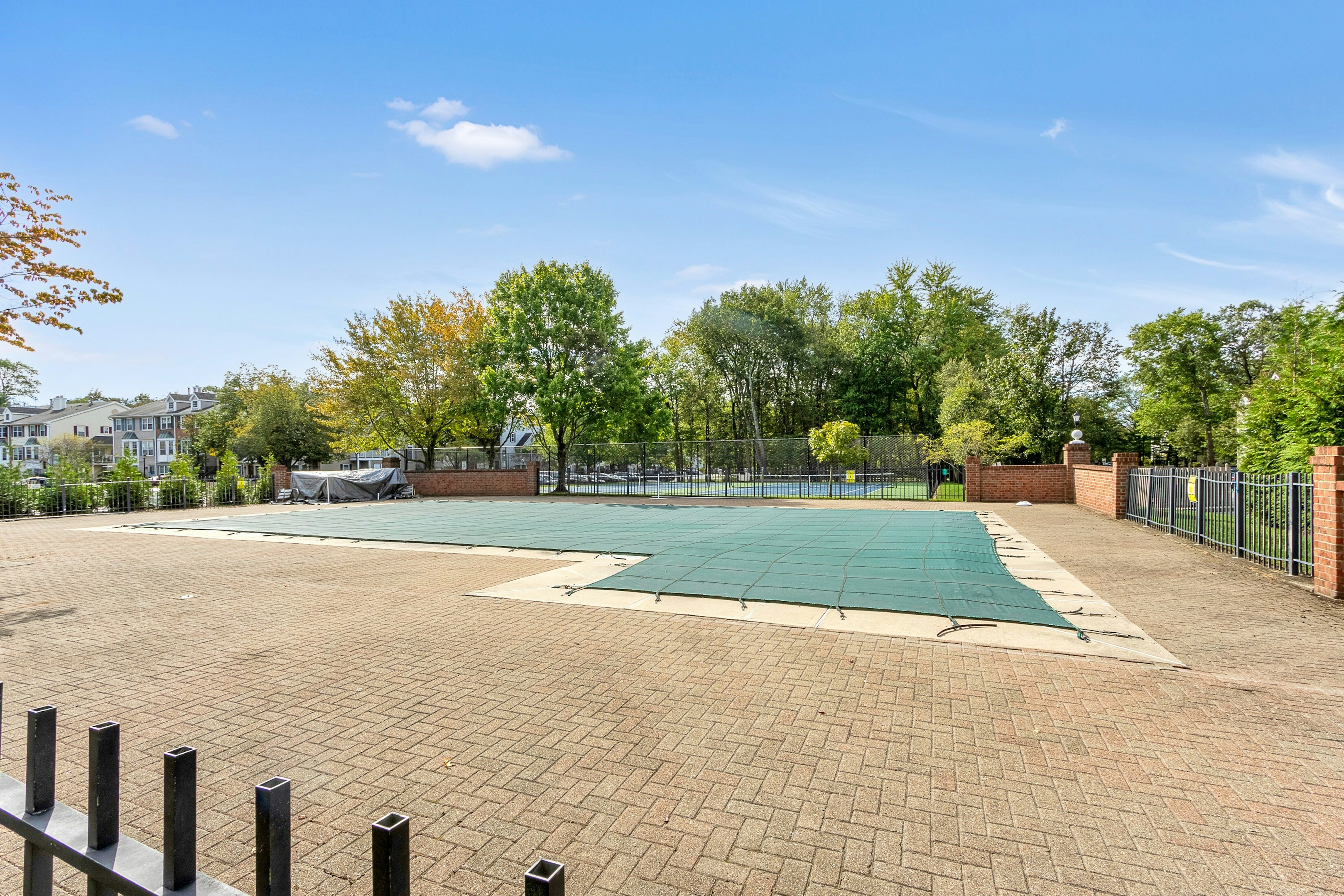 686 Plum Terrace 