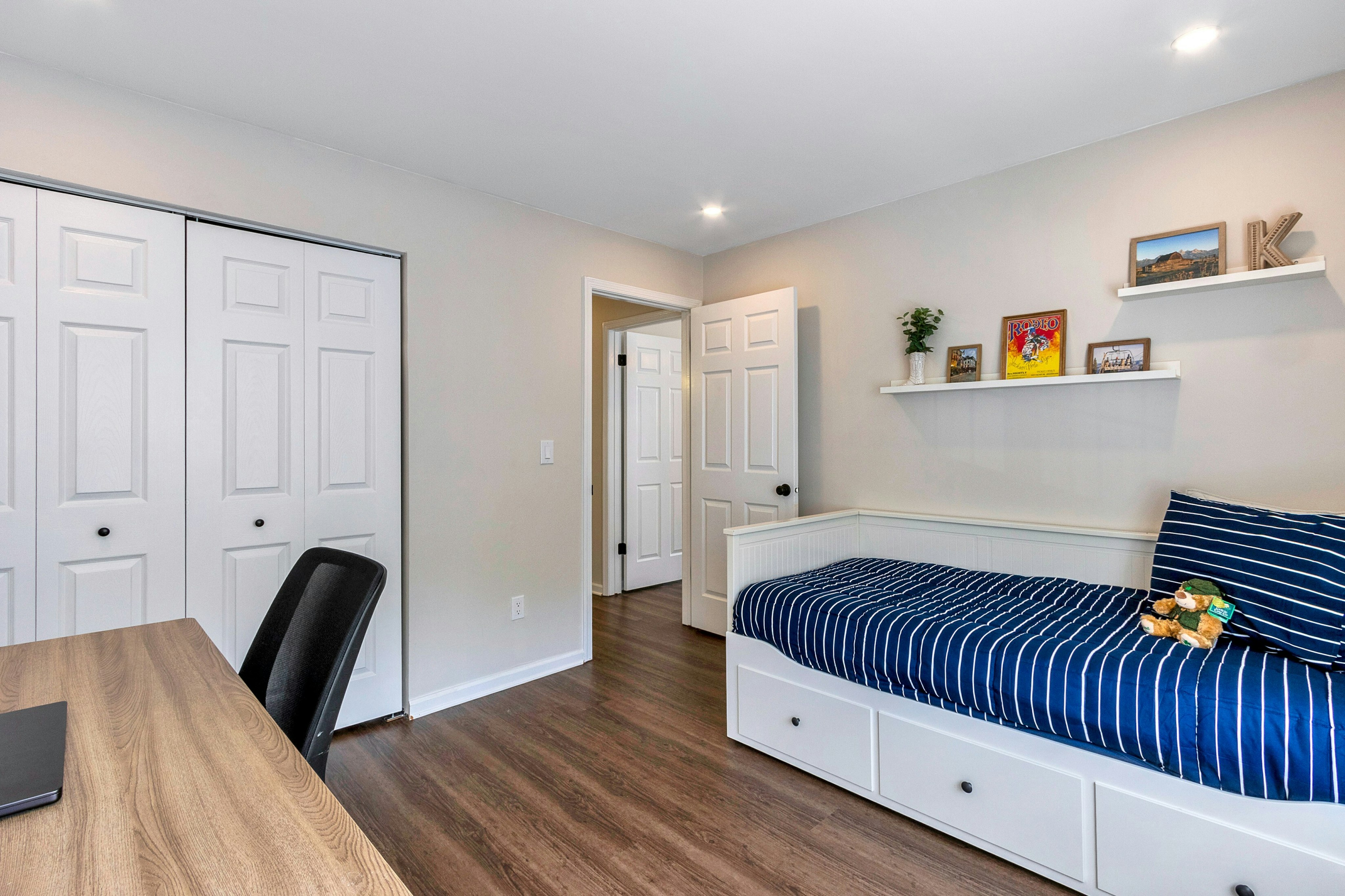 686 Plum Terrace 