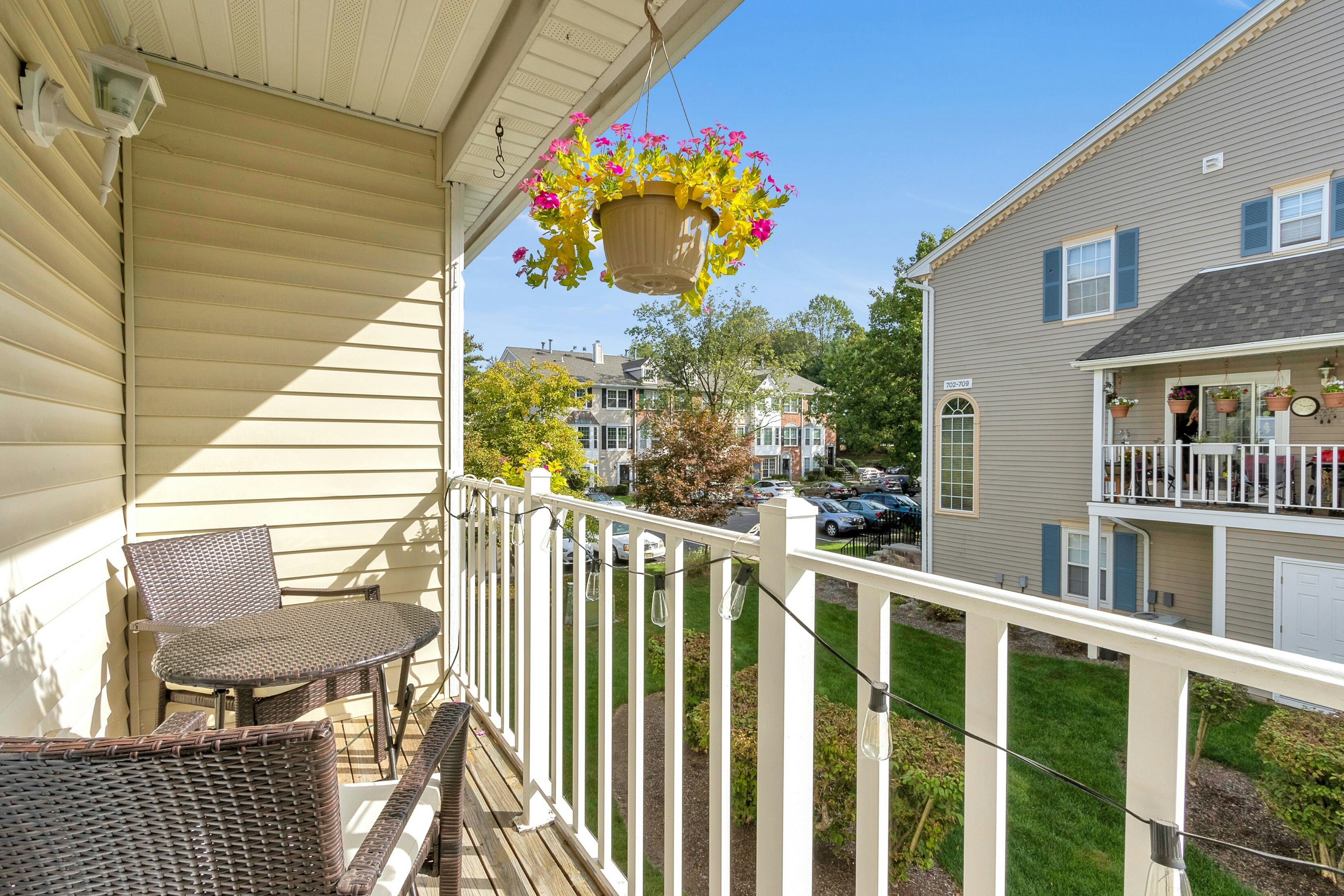 686 Plum Terrace 