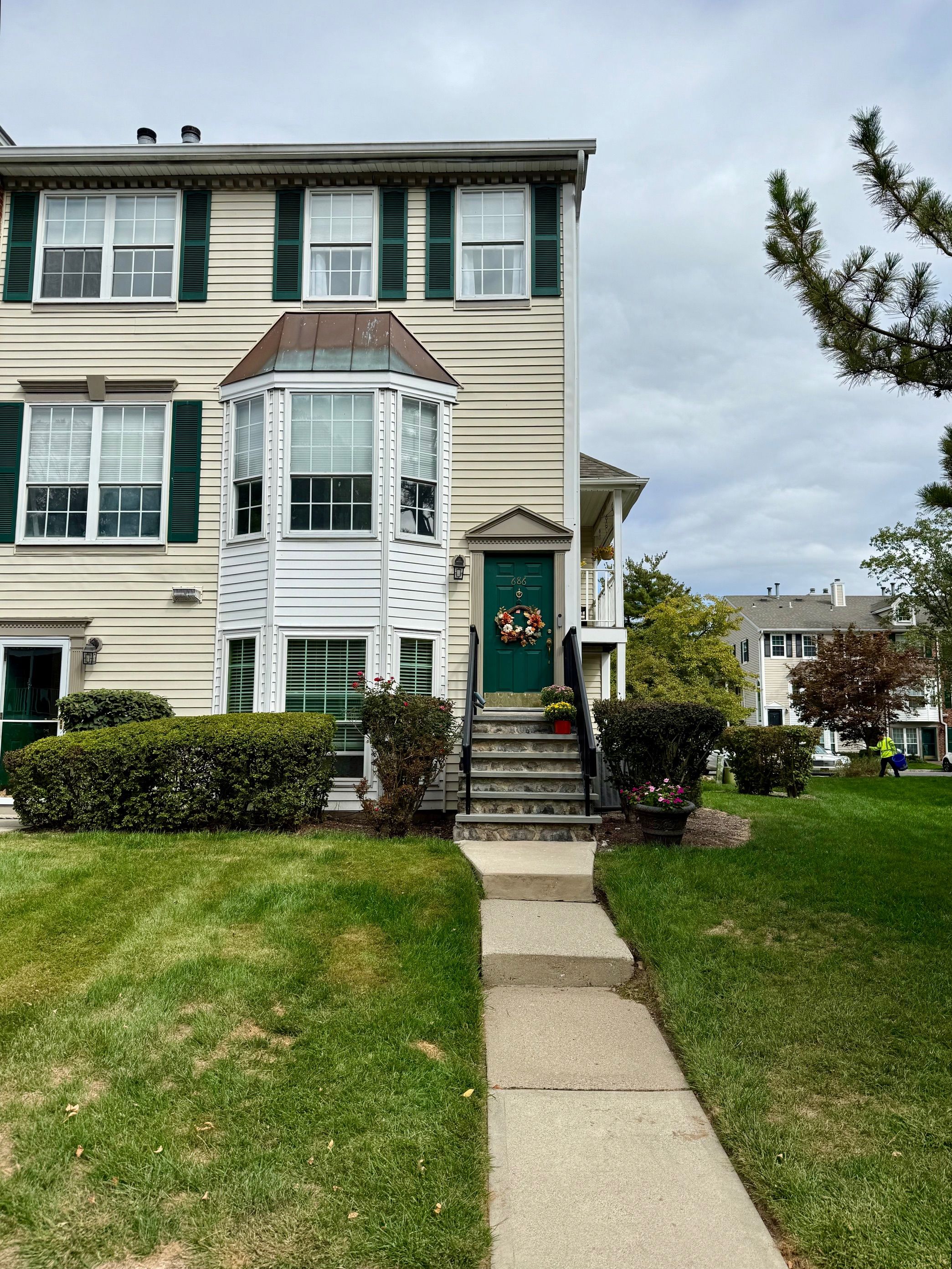 686 Plum Terrace 