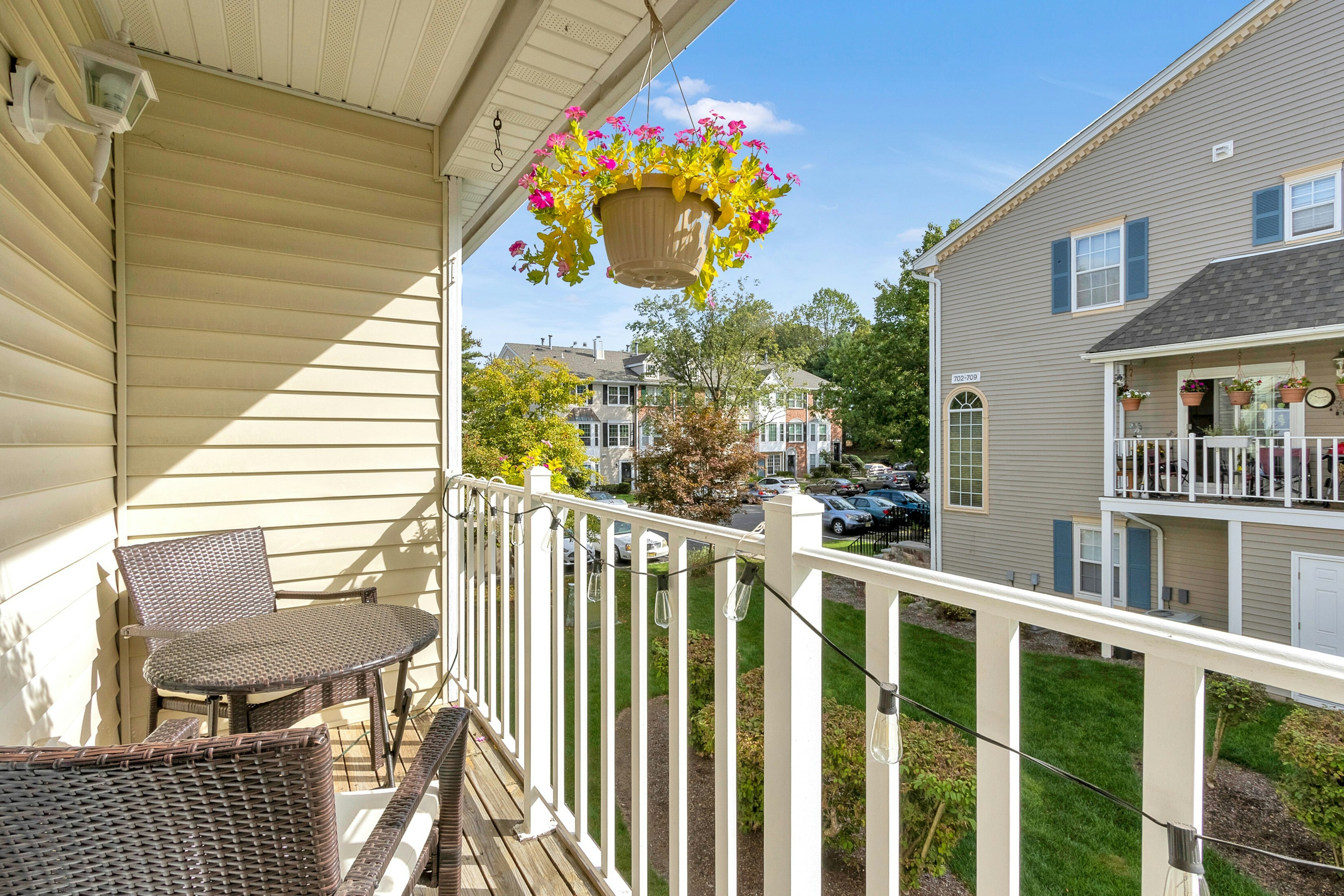 686 Plum Terrace 