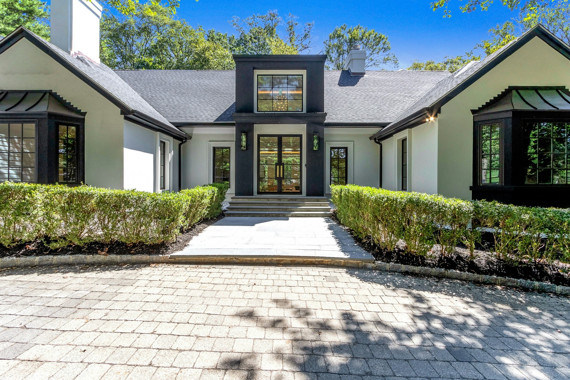 4 Duck Pond Road