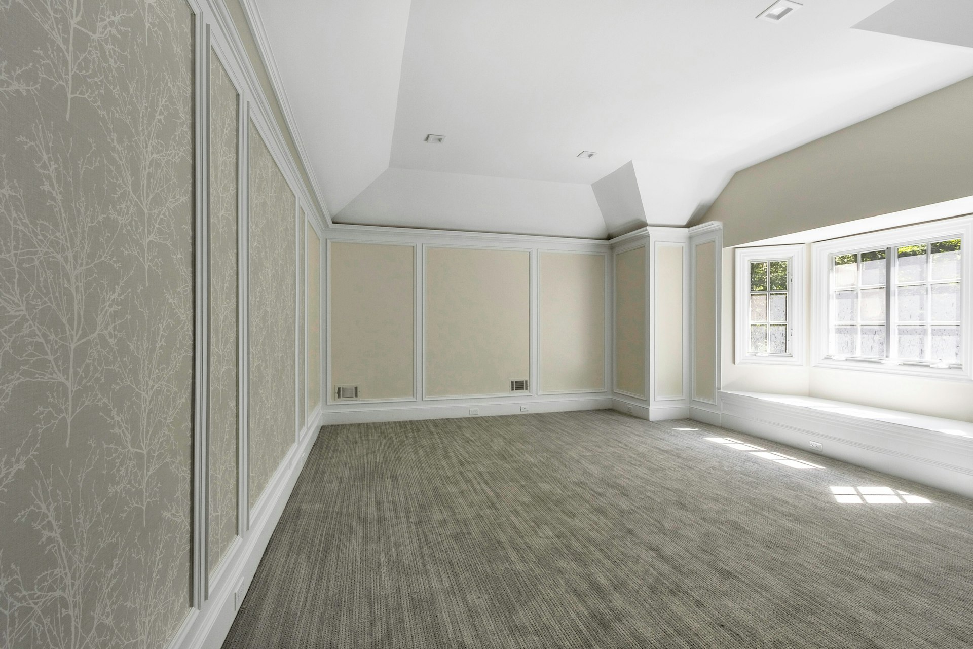 4 Duck Pond Road