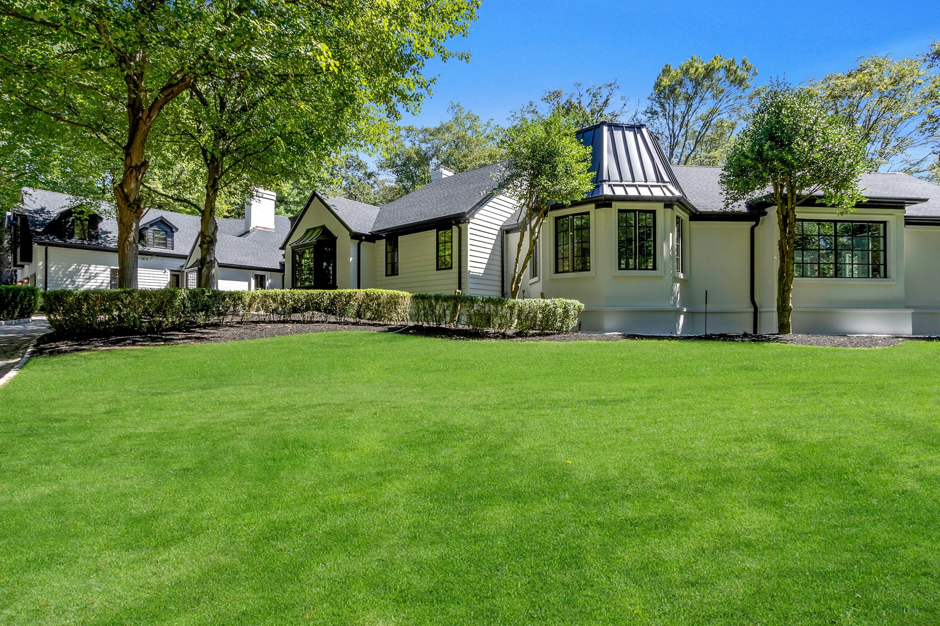 4 Duck Pond Road