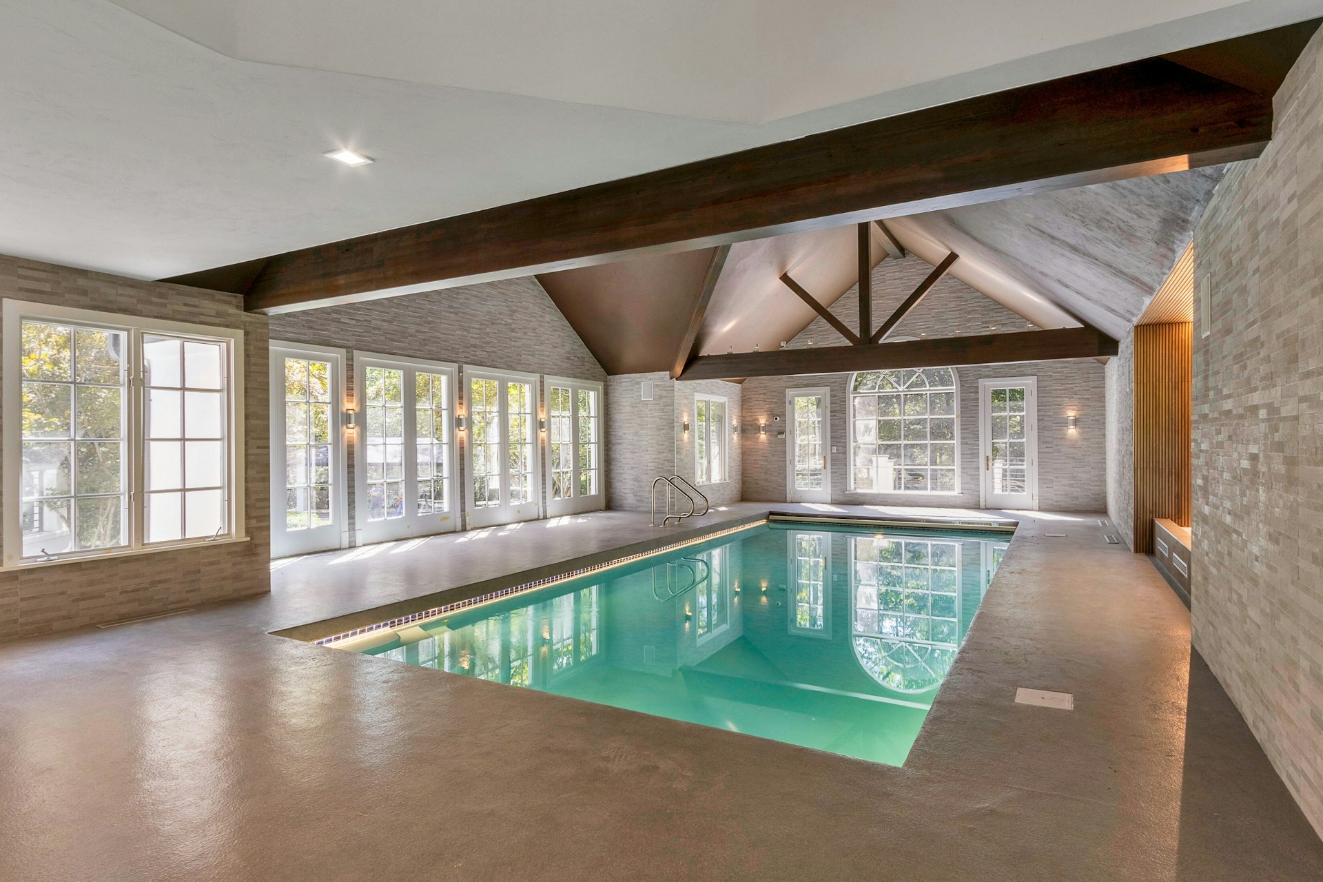 4 Duck Pond Road