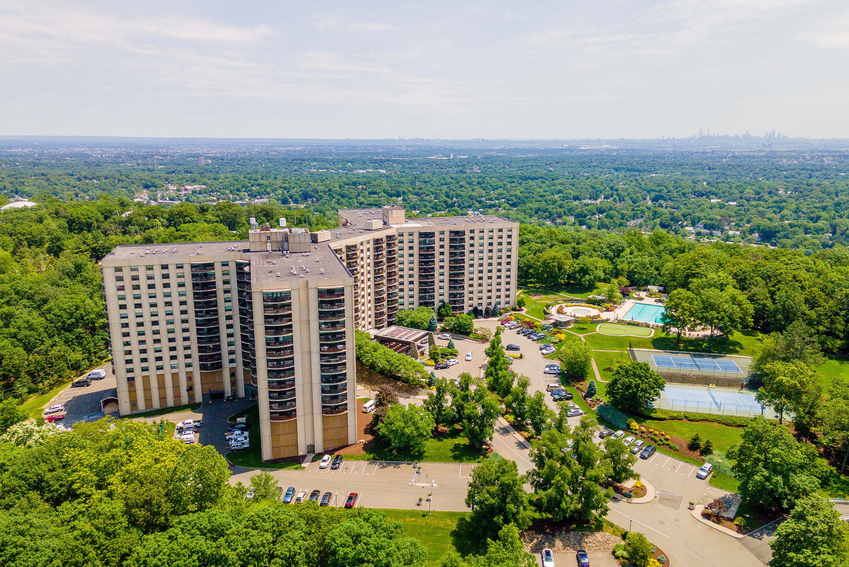 2 Claridge Drive Unit 7DE