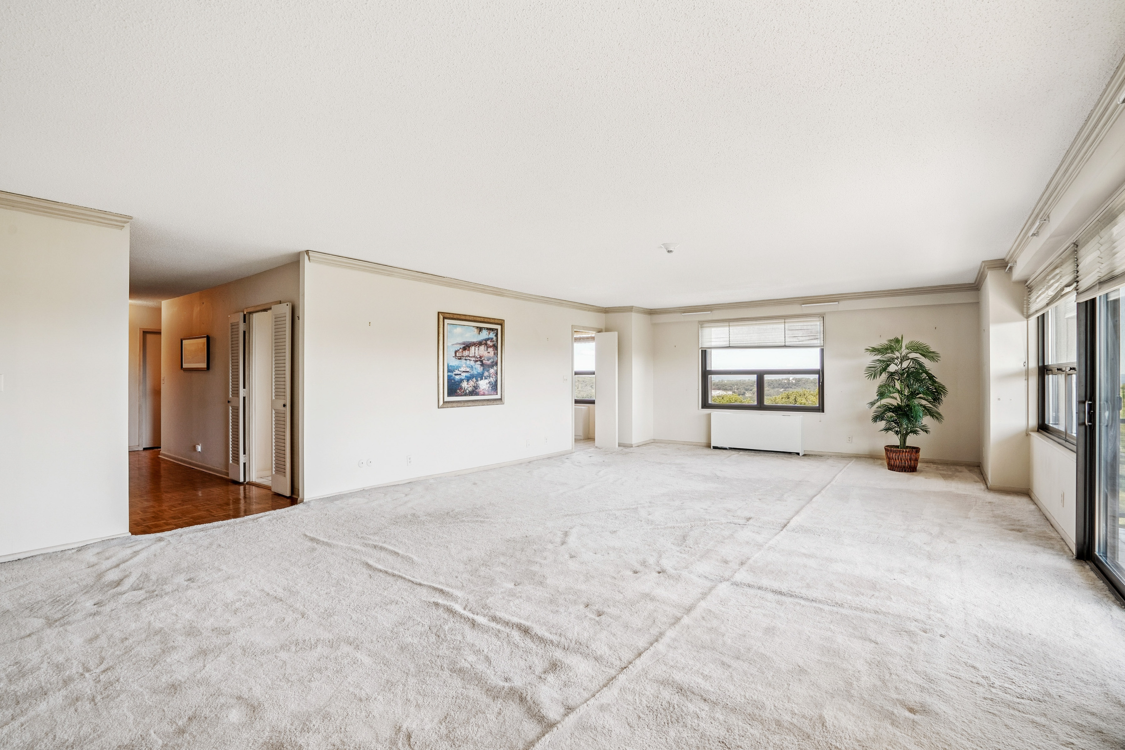 2 Claridge Drive Unit 7DE