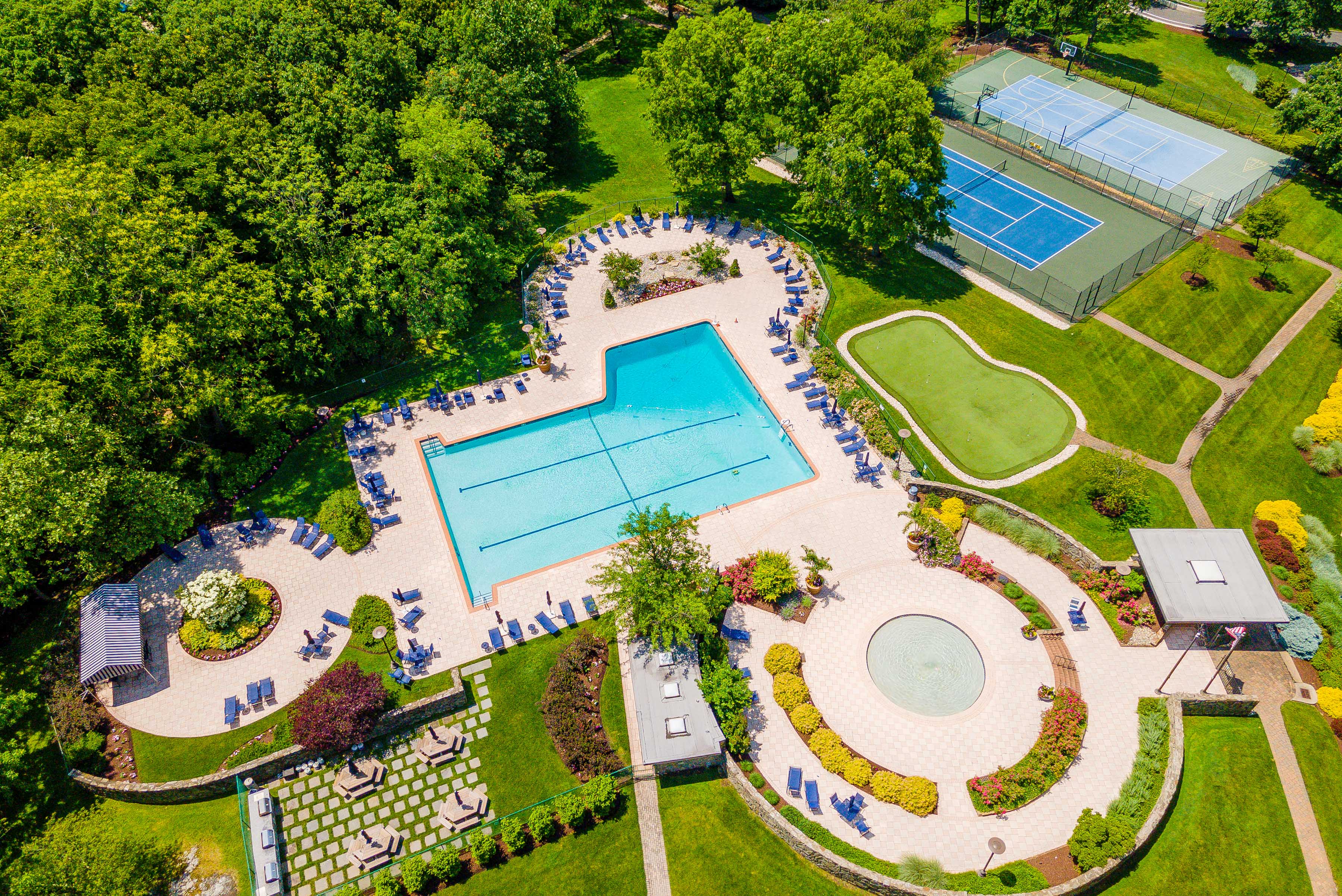 2 Claridge Drive Unit 7DE