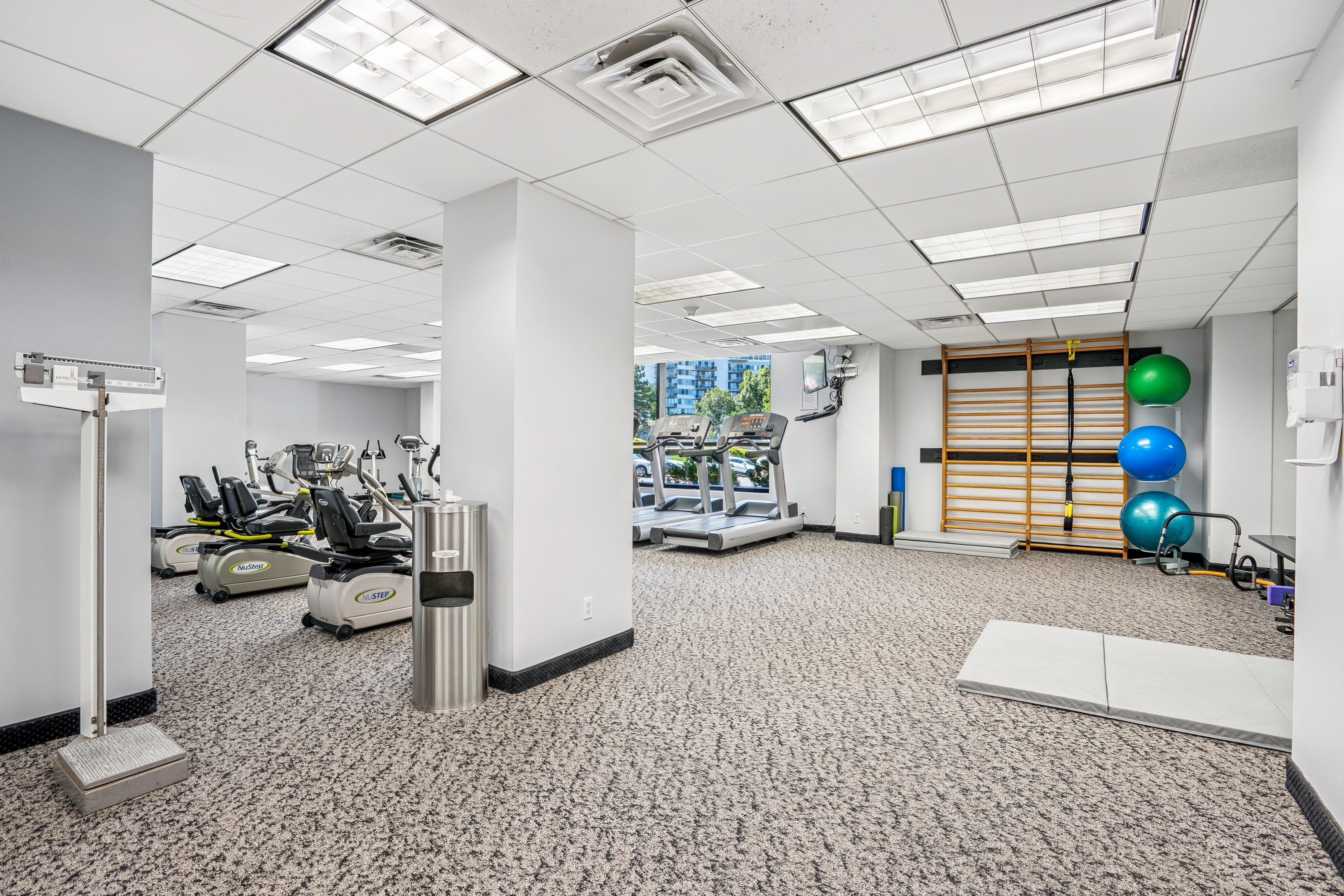 2 Claridge Drive Unit 7DE