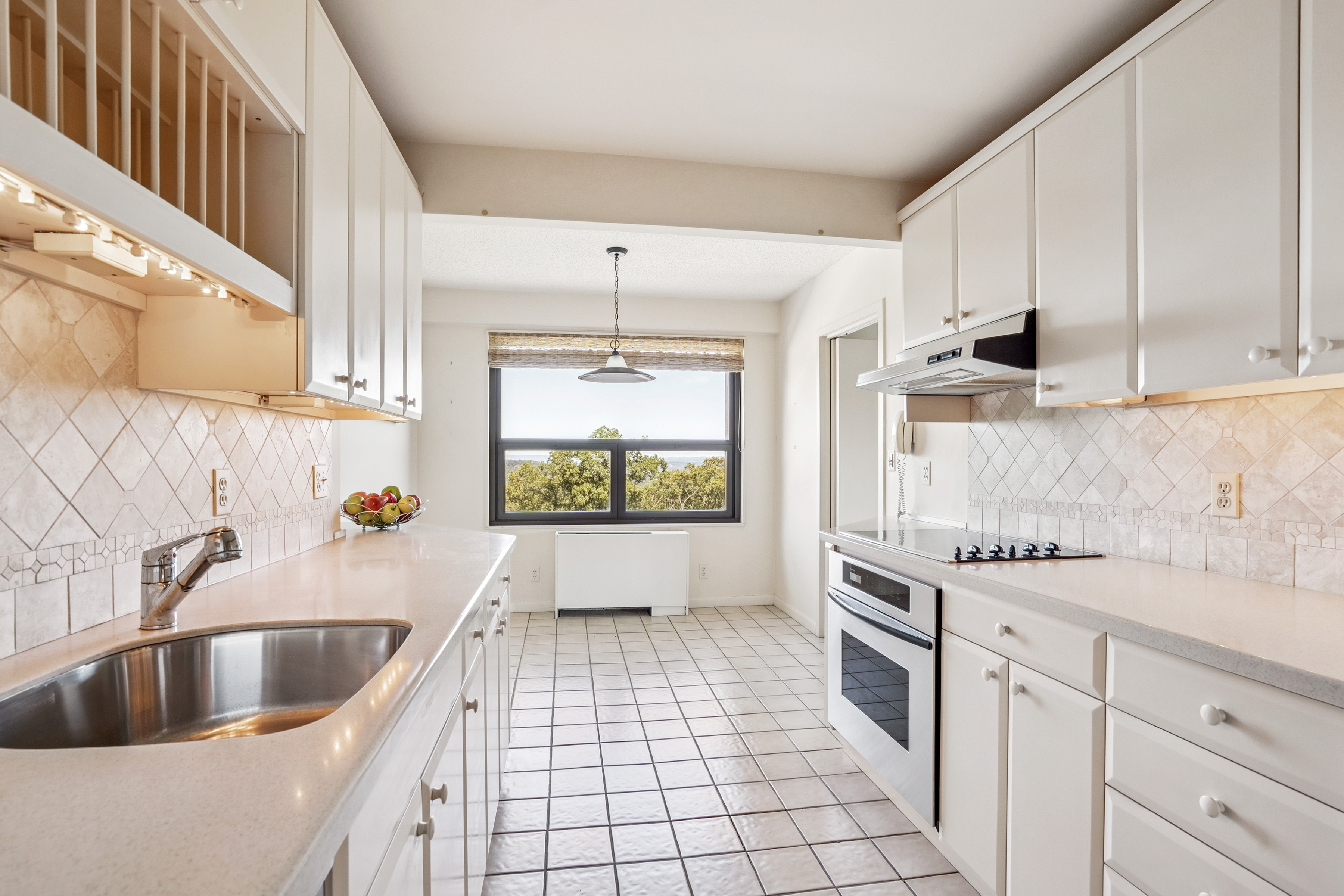 2 Claridge Drive Unit 7DE