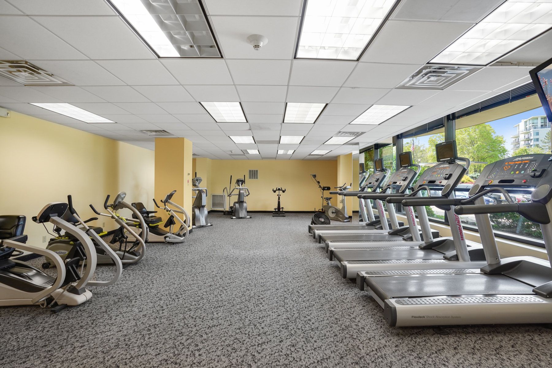 2 Claridge Drive Unit 7DE