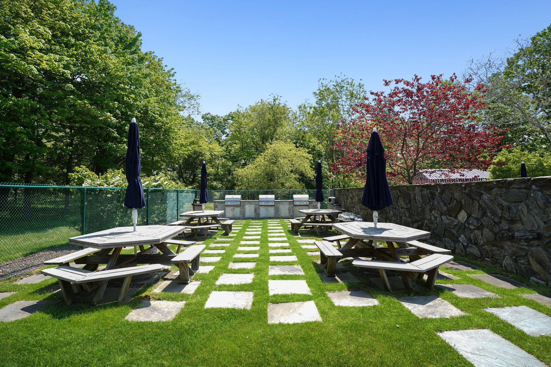 2 Claridge Drive Unit 7DE