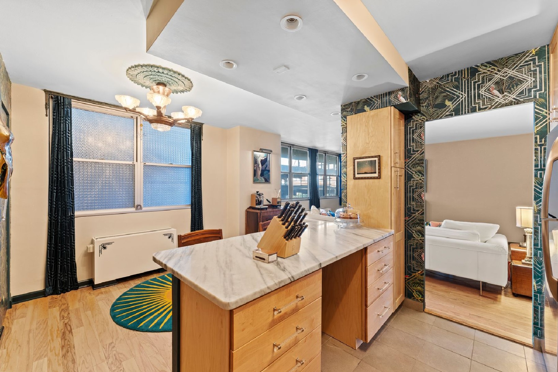 6040 JFK Boulevard East MA